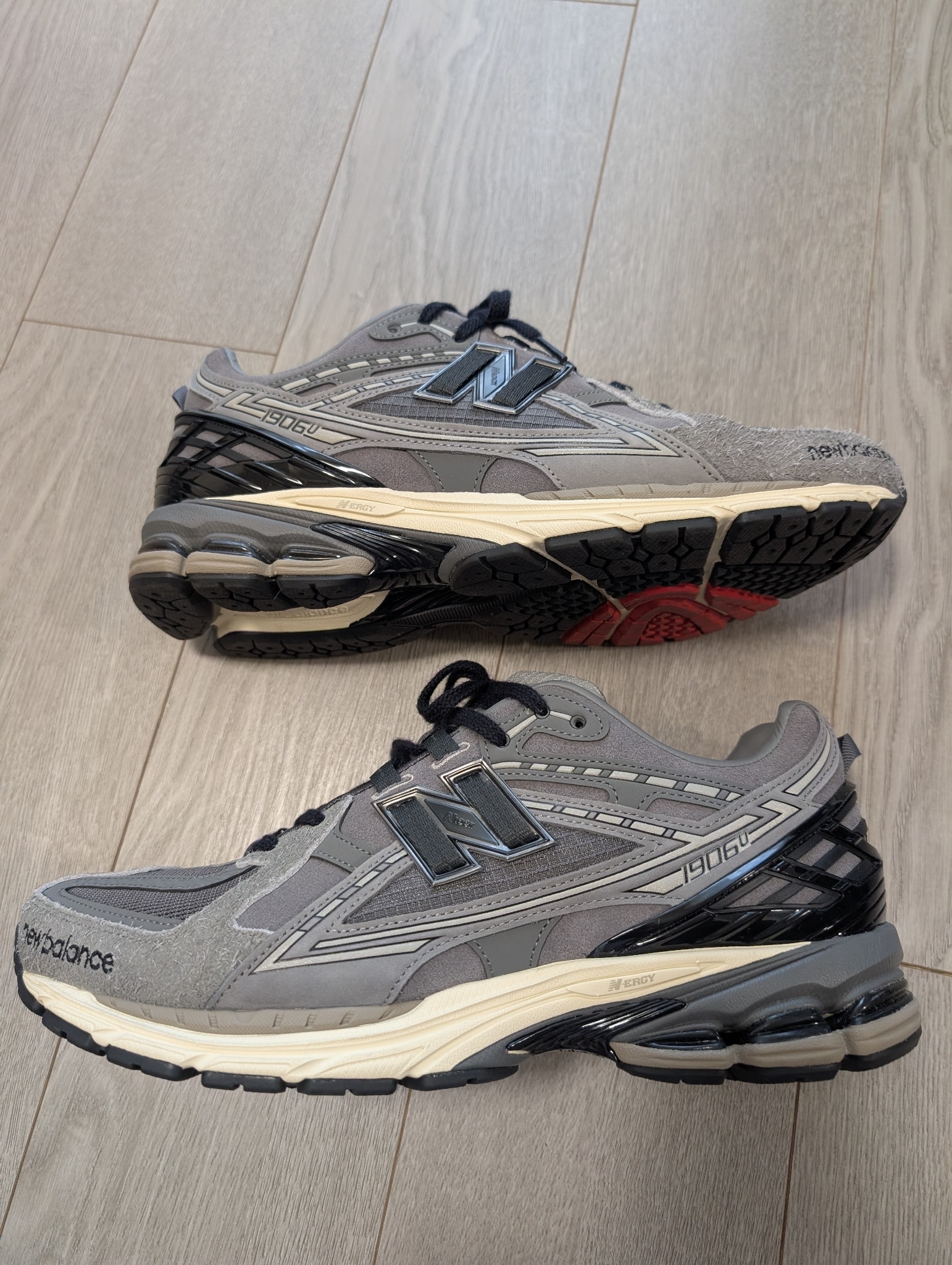 N.HOOLYWOOD TEST Product Exchange Service × INVINCIBLE × New Balance 1906U "Grey/Charcoal/Orange"