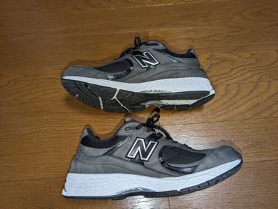 New Balance 2002R "Black/Gray"