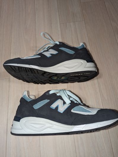 KITH Ronnie Fieg × New Balance 990V2 "Steel Blue"