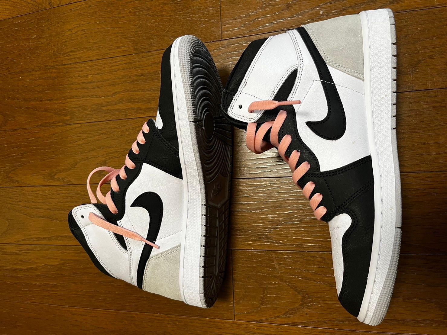 Nike Air Jordan 1 High OG "Bleached Coral"