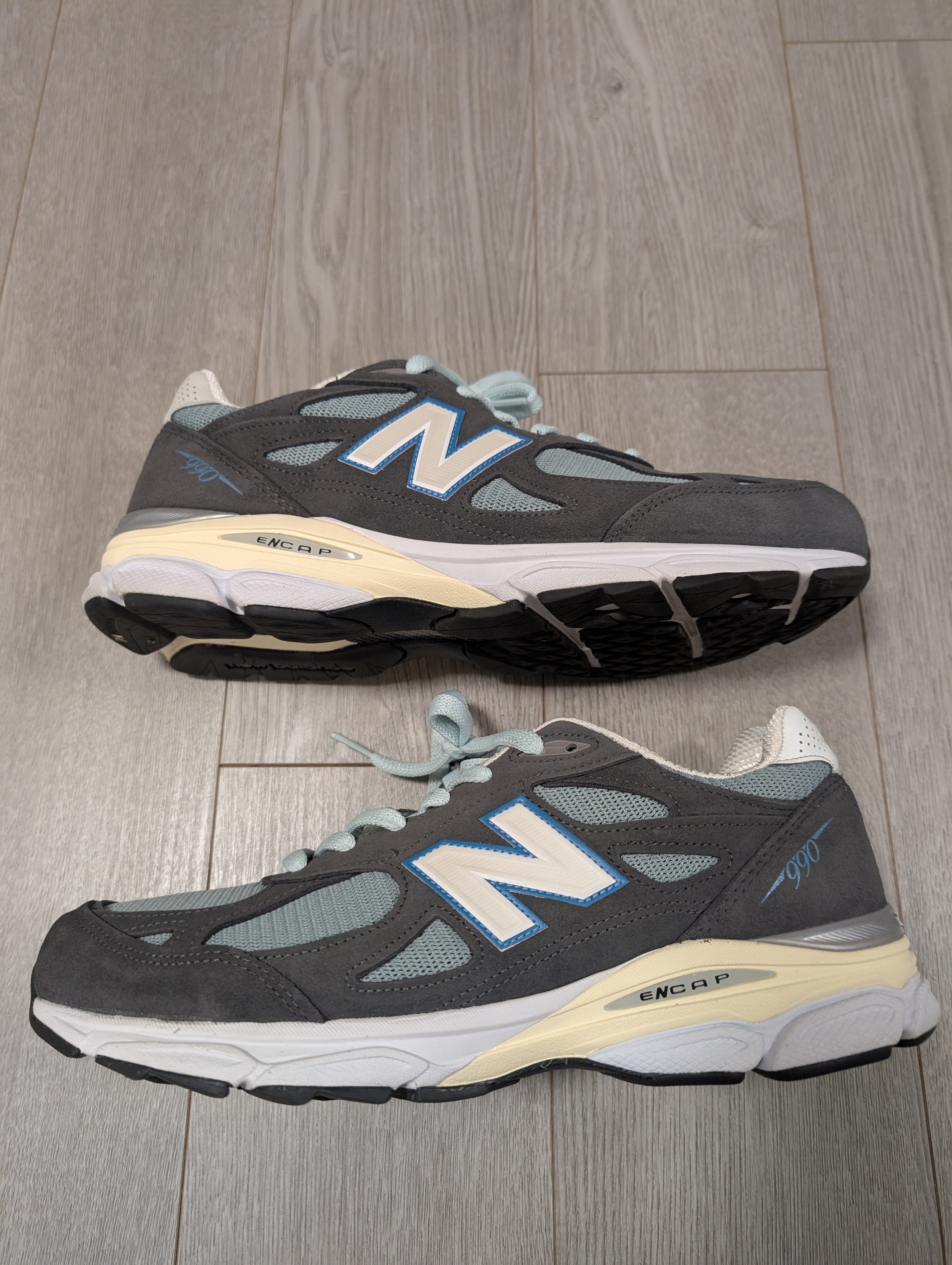 KITH × New Balance 990V3 "Steel Blue"