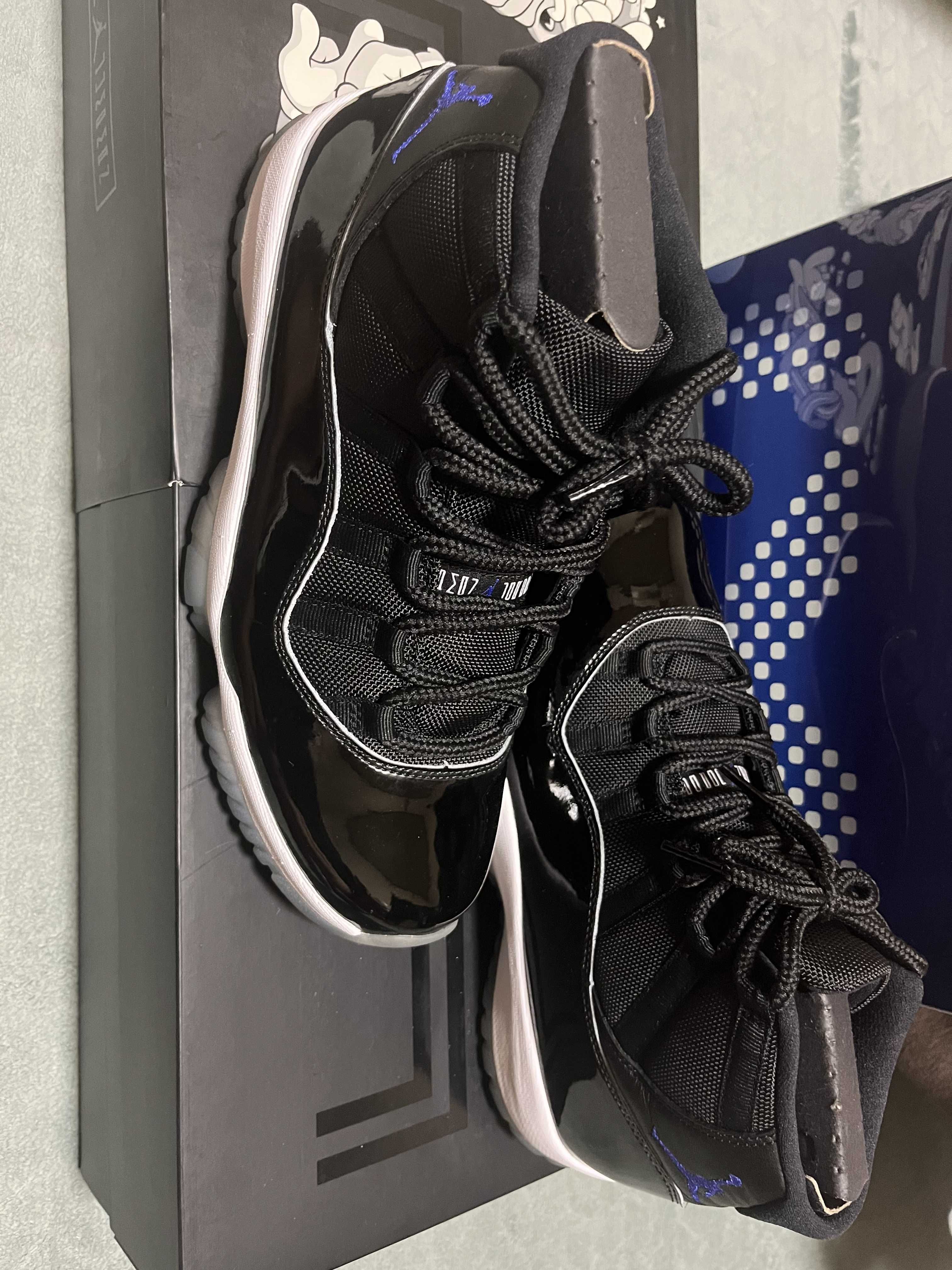 Nike Air Jordan 11 Retro "Space Jam" (2016)