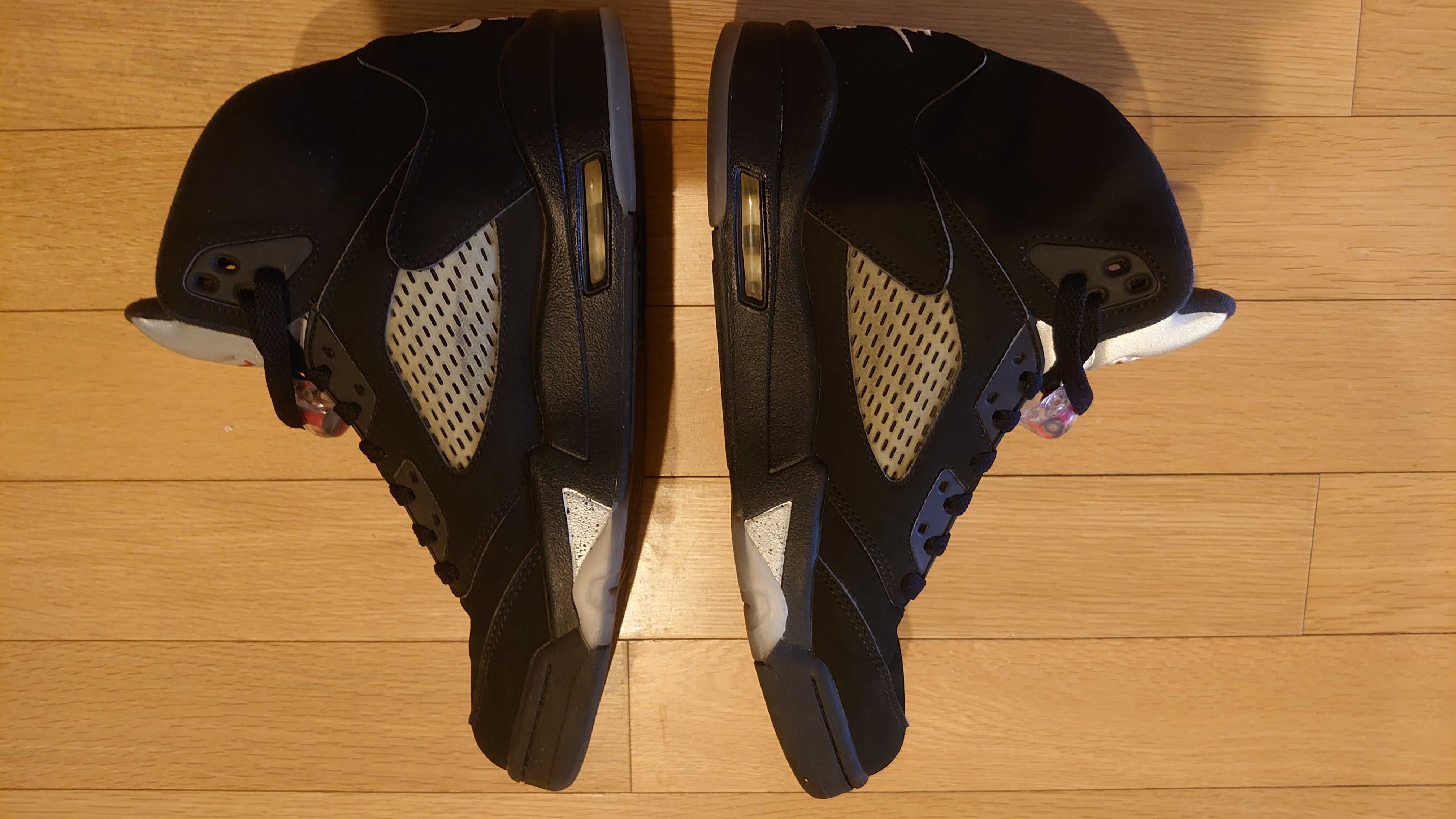 Nike Air Jordan 5 Retro OG "Black/Fire Red/Metallic Silver/White" (2016)