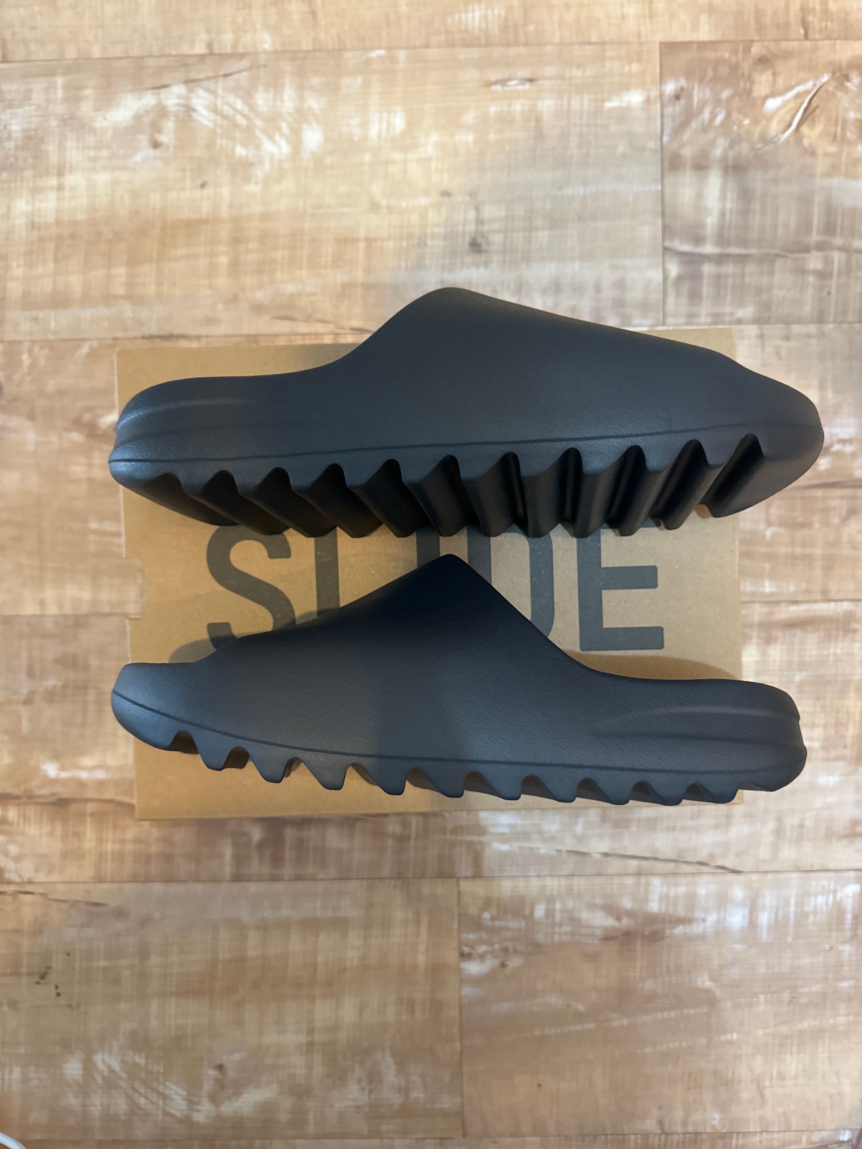 adidas YEEZY Slide "Onyx"