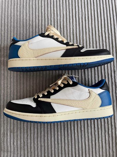 Travis Scott × fragment design × Nike Air Jordan 1 Low OG SP "Military Blue"