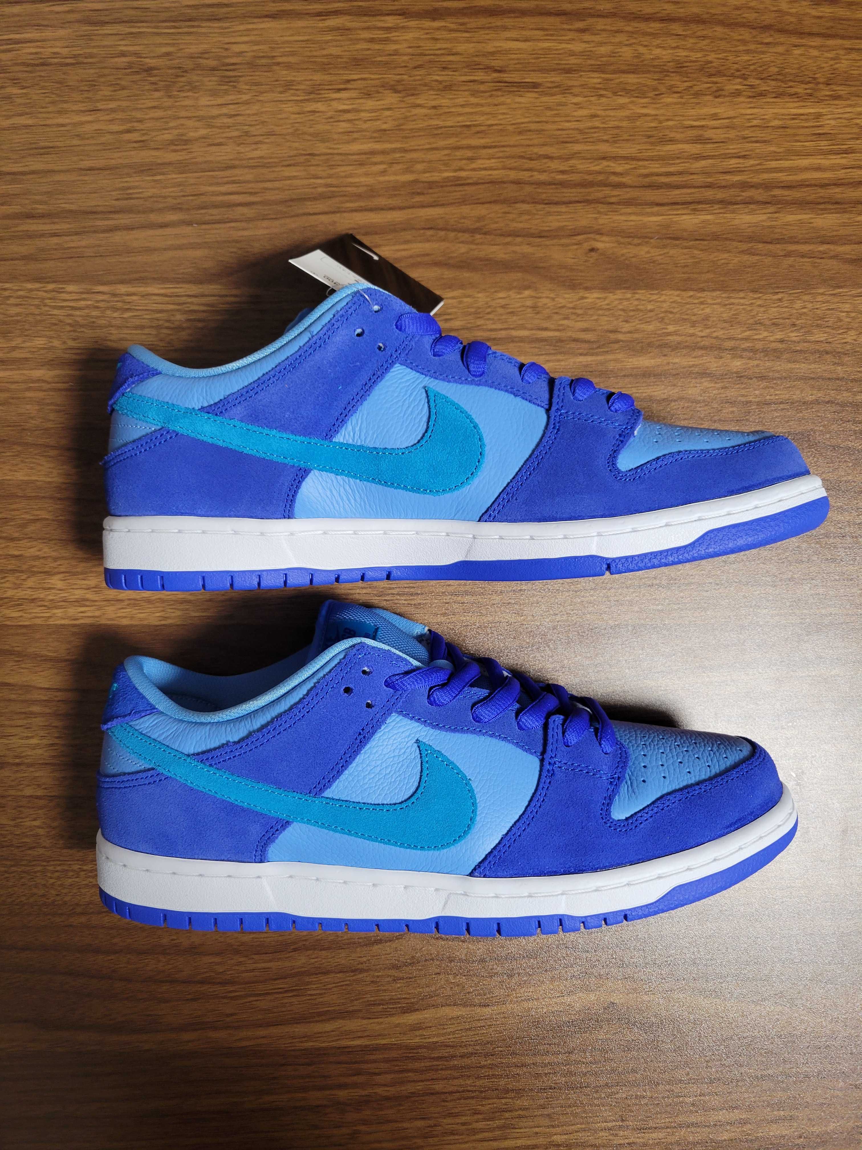 Nike SB Dunk Low "Blue Raspberry"