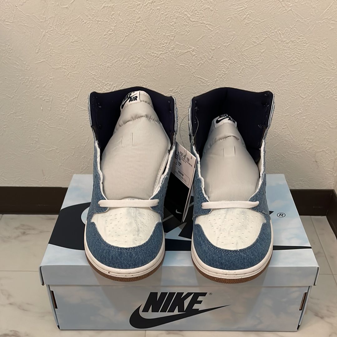 Nike Air Jordan 1 Retro High OG "Denim"