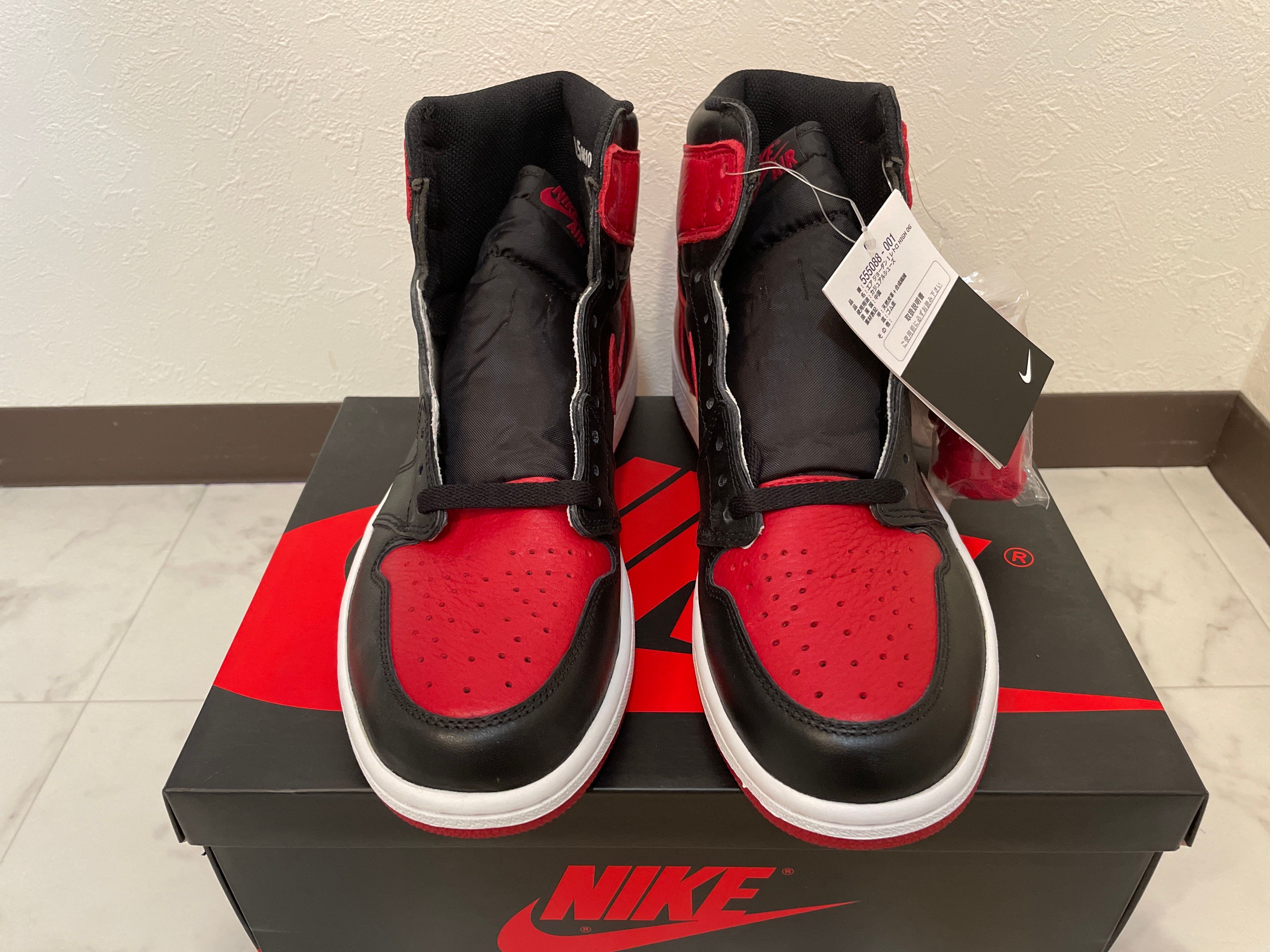 Nike Air Jordan 1 Retro High OG "Bred/Banned" (2016)