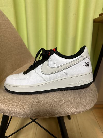 NIKE AIR FORCE 1 TYPE BLACK HYPER CRIMSON