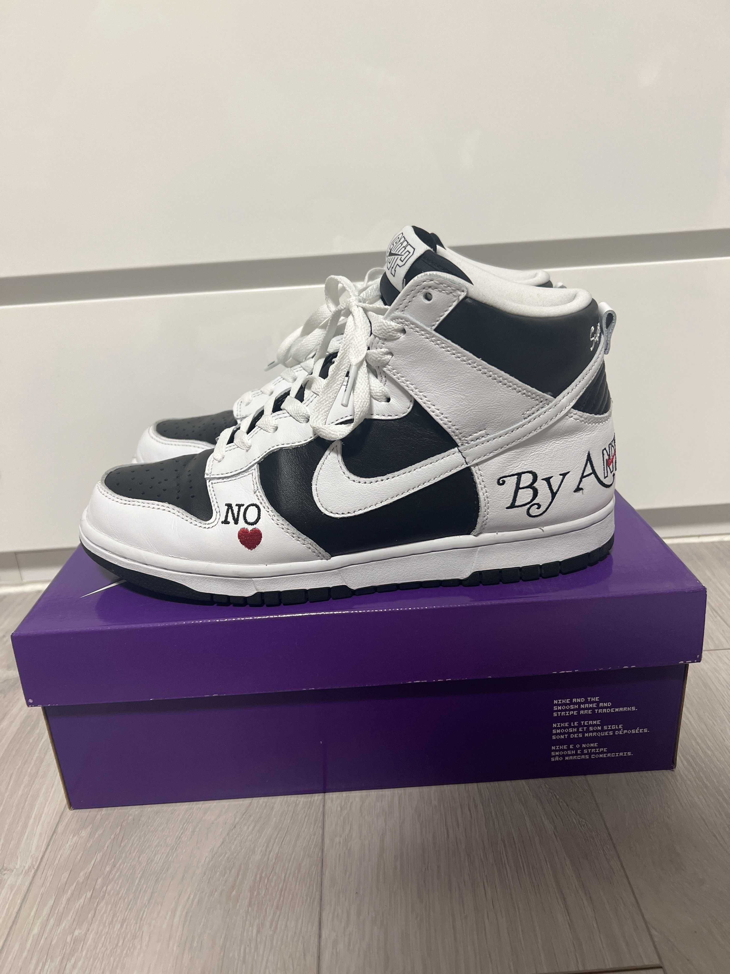 Supreme × Nike SB Dunk High By Any Means "White Black"