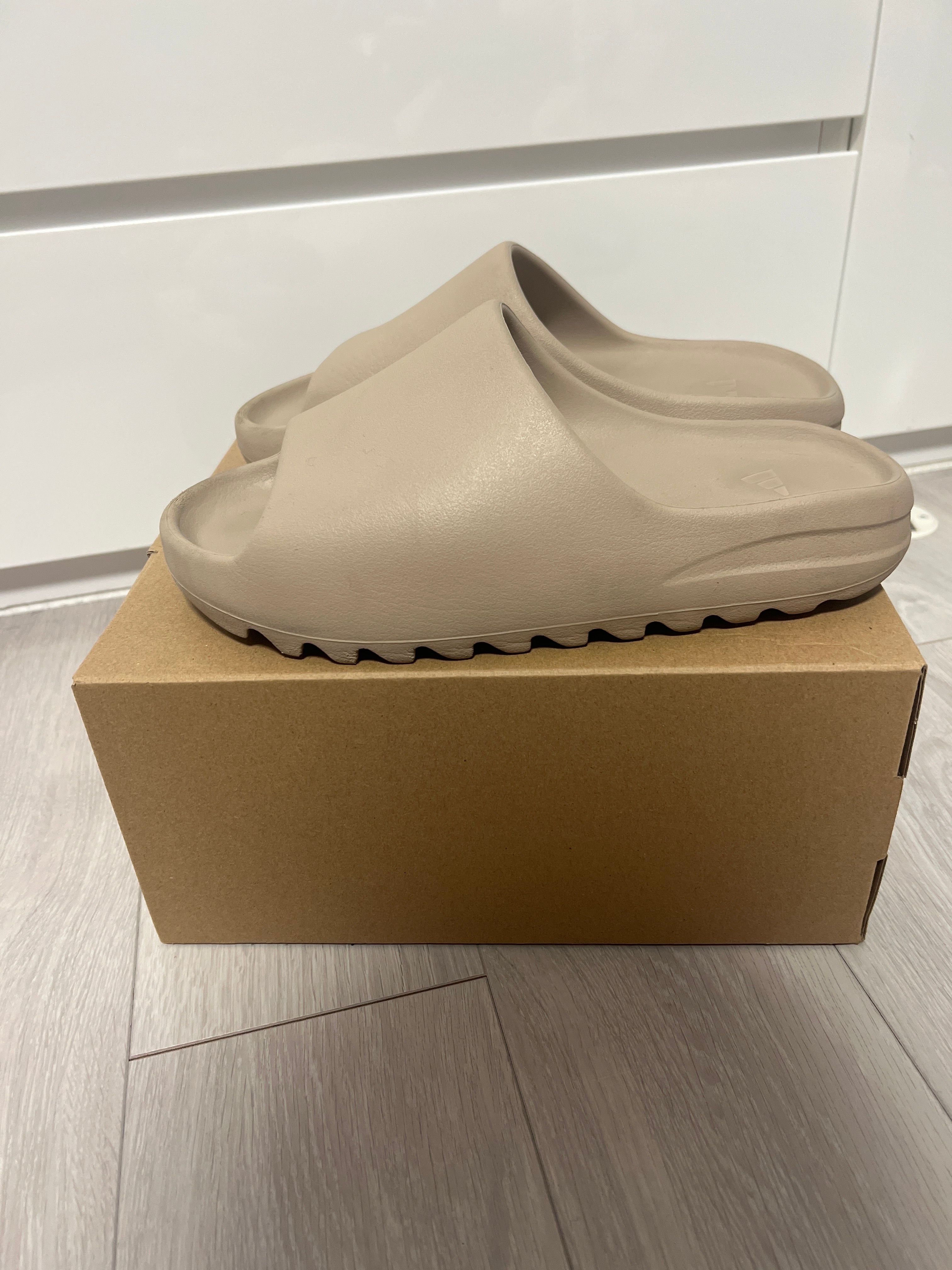 adidas YEEZY Slide "Pure" (GW1934)