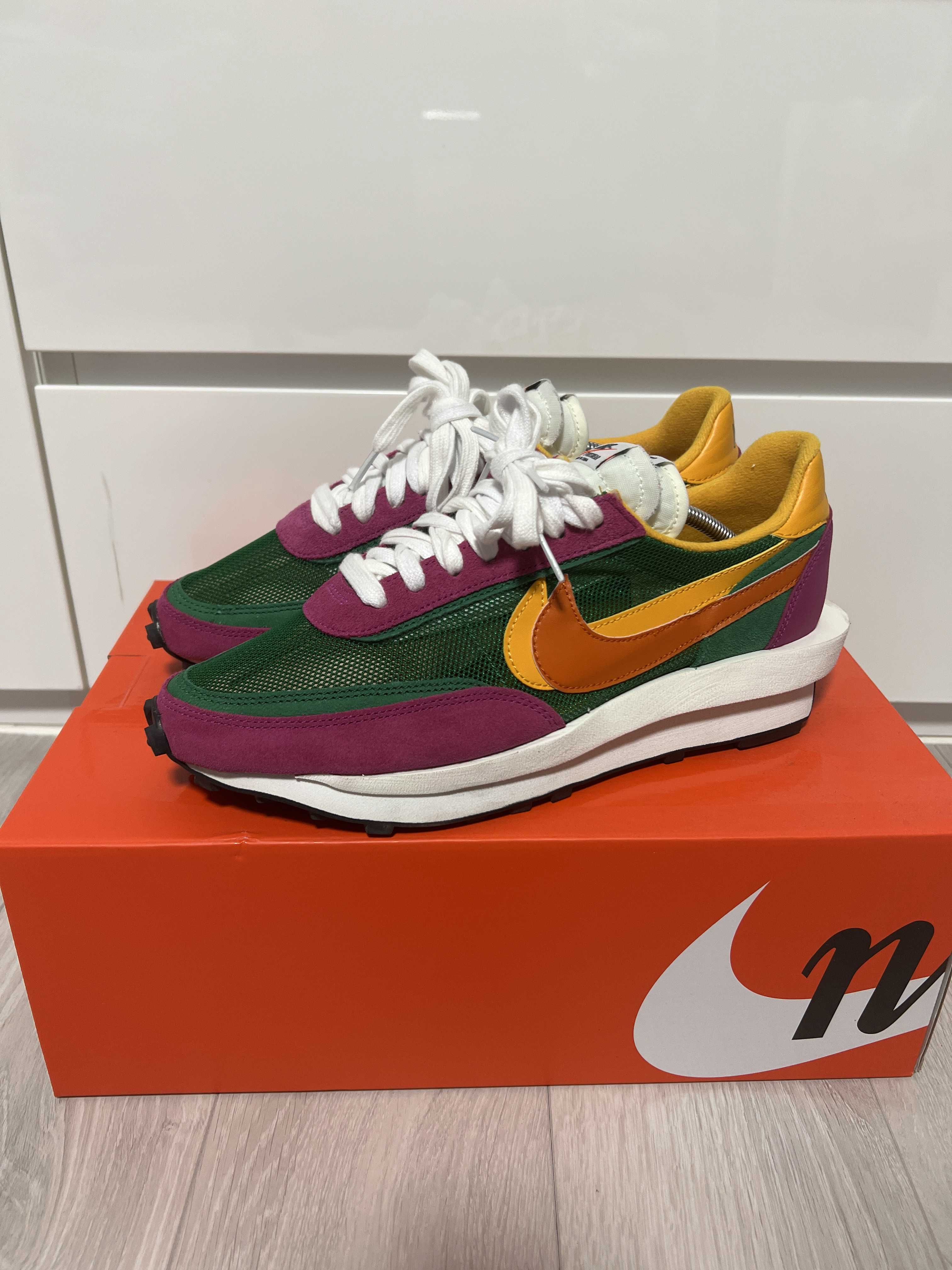 sacai × NIKE LDV WAFFLE "PINE GREEN"
