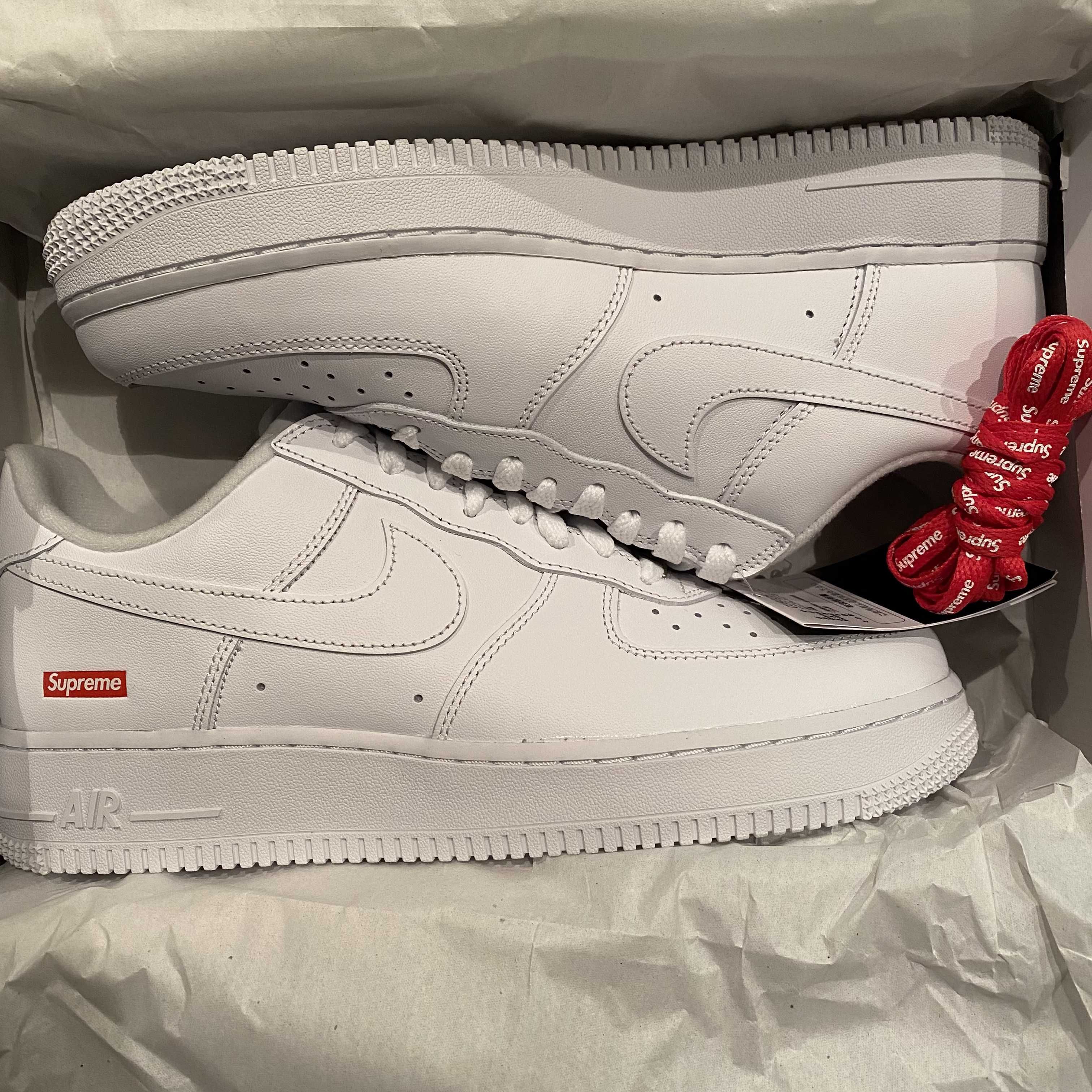 Supreme × Nike Air Force 1 Low "White"
