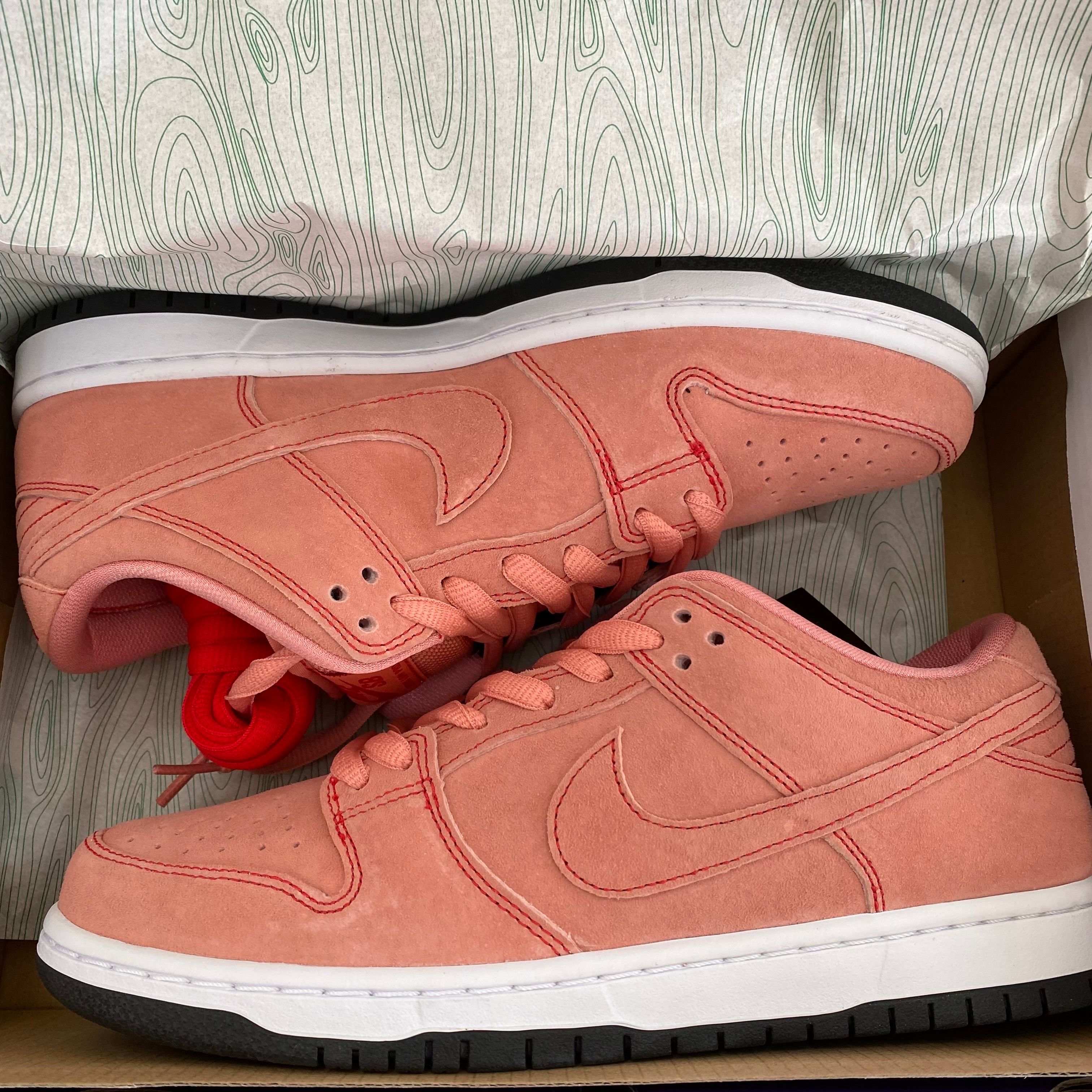 Nike SB Dunk Low "Pink Pig"