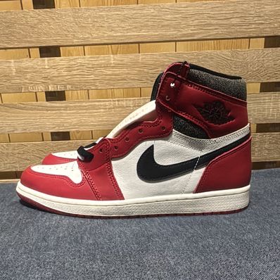 Nike Air Jordan 1 High OG "Lost & Found/Chicago"