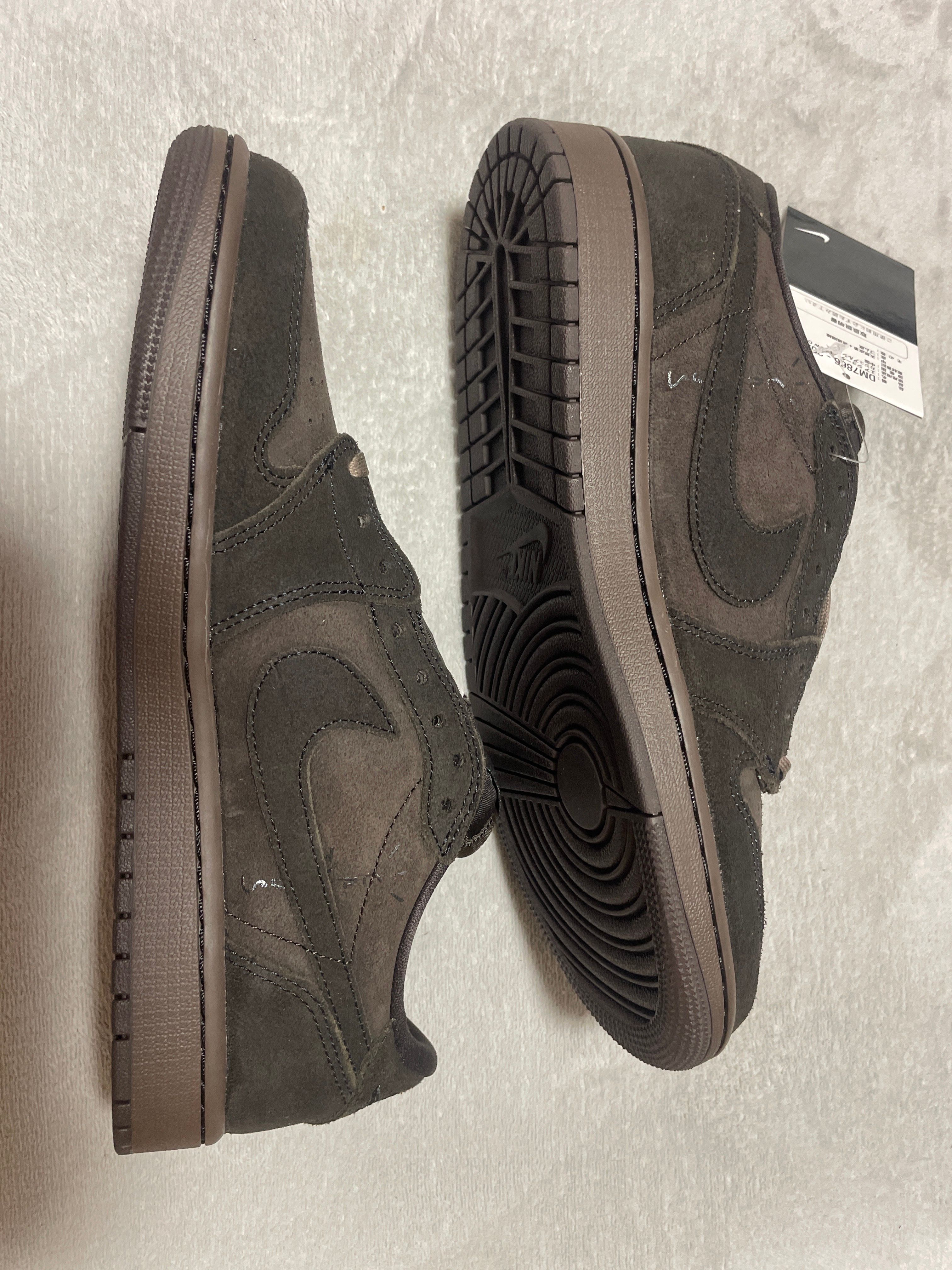 Travis Scott × Nike Air Jordan 1 Low OG SP "Velvet Brown and Dark Mocha"