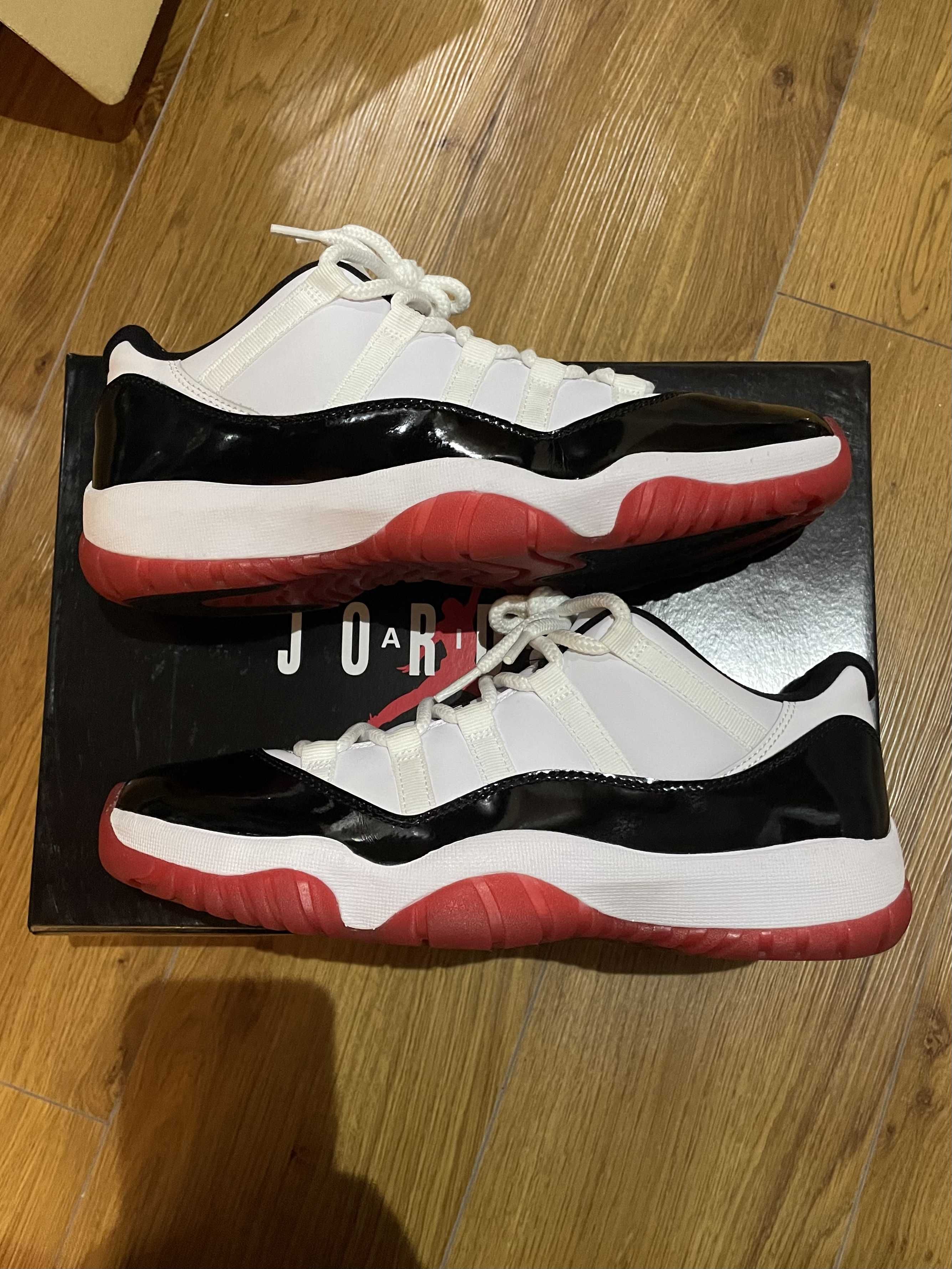 Nike Air Jordan 11 Low "Gym Red"