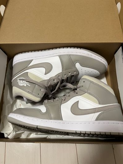 Nike Air Jordan 1 Mid "Linen"