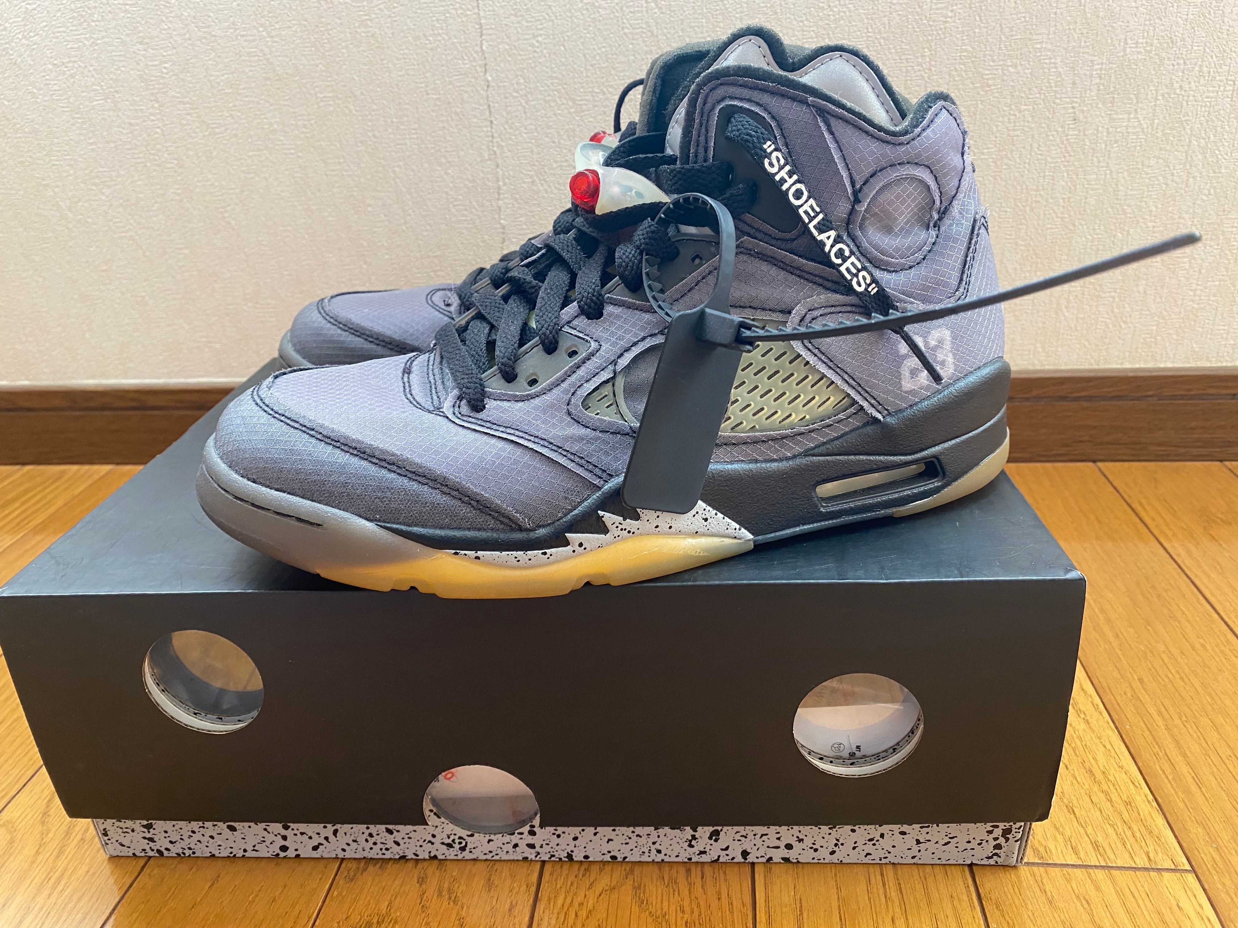 Off-White × Nike Air Jordan 5 "Black/Muslin/Fire Red"