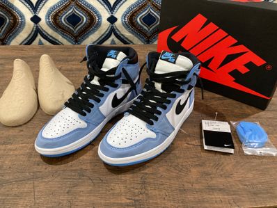 Nike Air Jordan 1 High OG "University Blue"