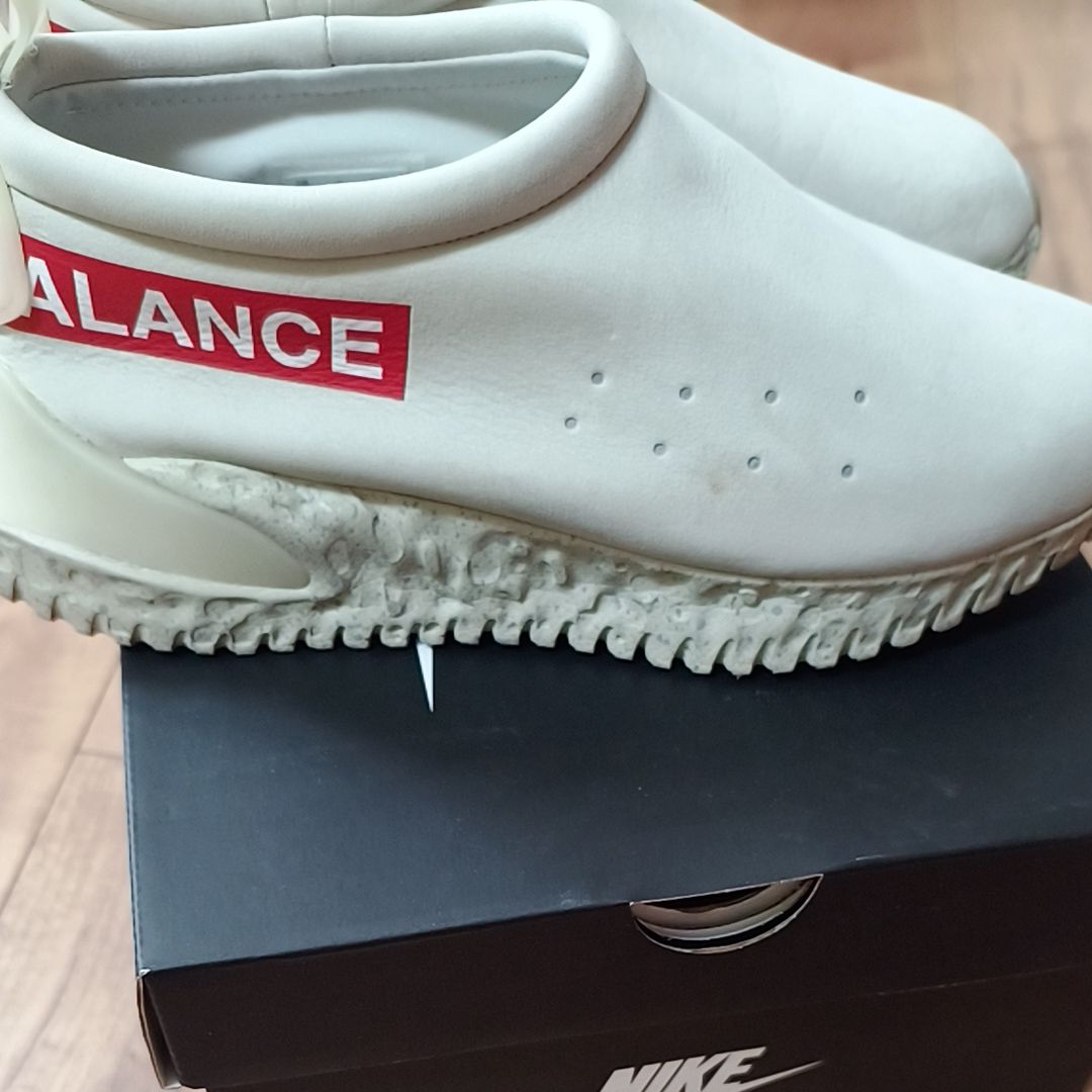 UNDERCOVER × Nike Moc Flow "Light Bone"