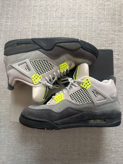 NIKE AIR JORDAN 4 RETRO LE "NEON"