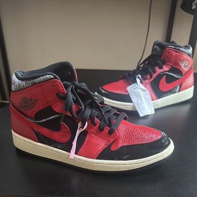Nike Air Jordan 1 Mid "Reverse Bred"