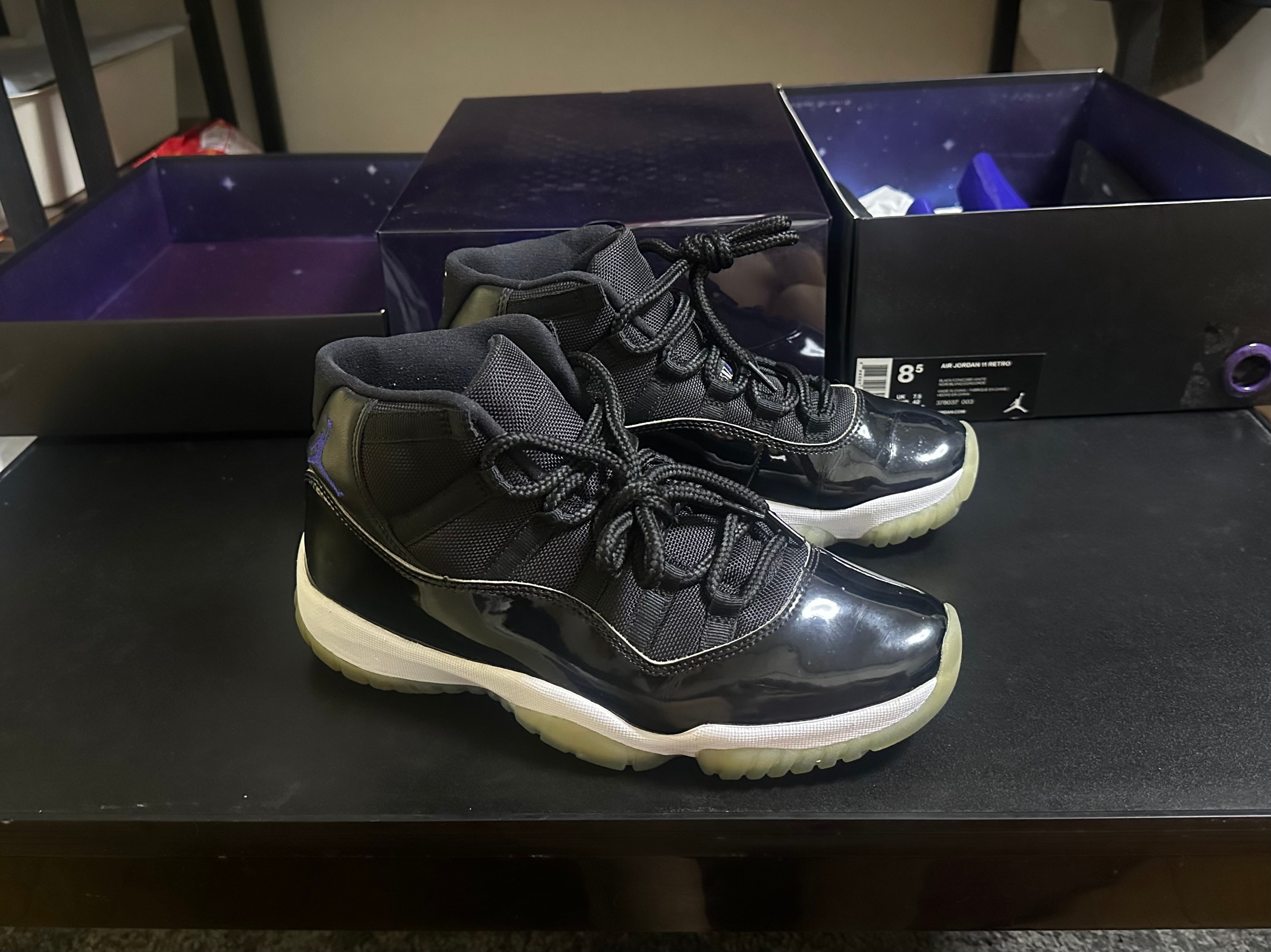 Nike Air Jordan 11 Retro 