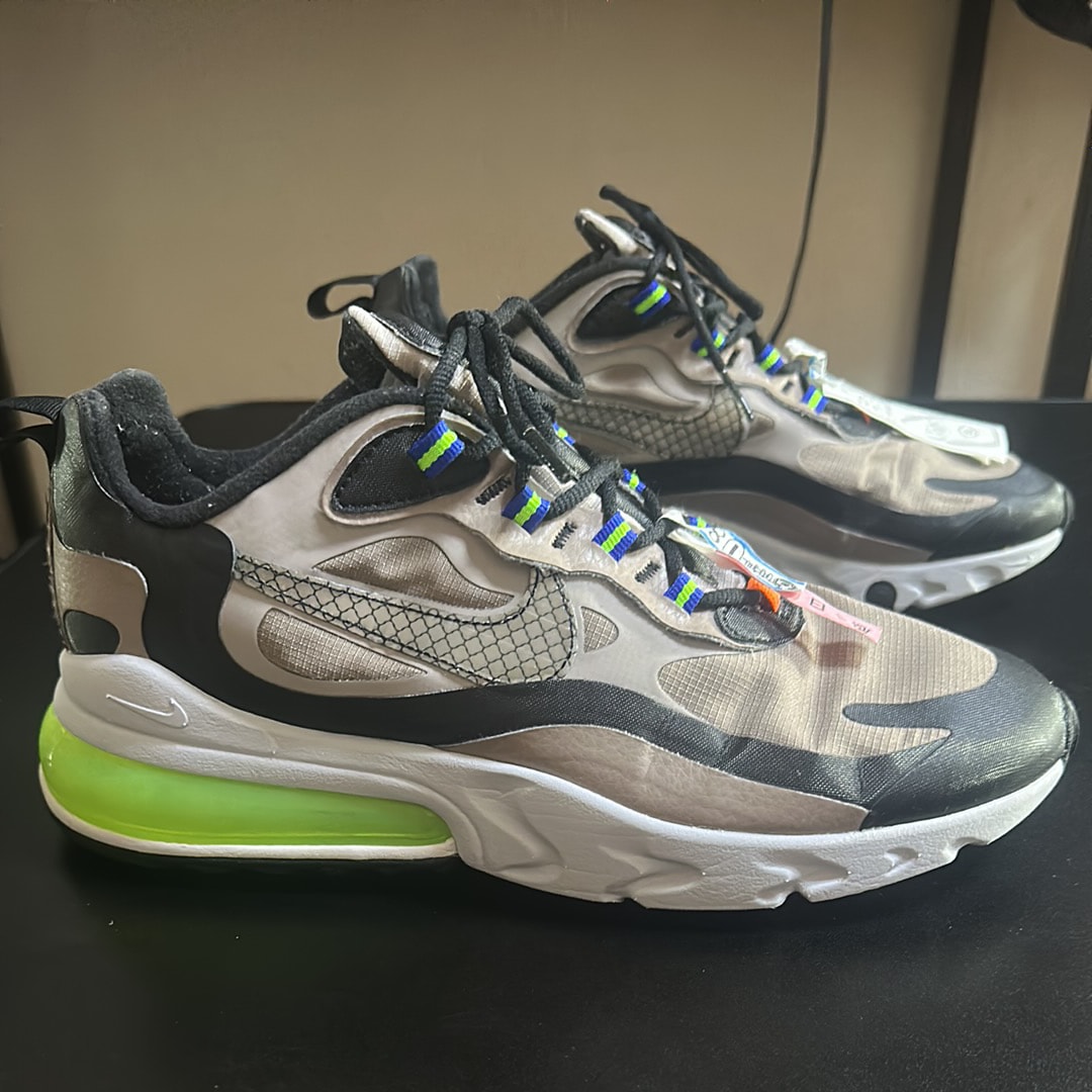 エアマックス270リアクト(AIR MAX 270 REACT)/ナイキ 人気の新作