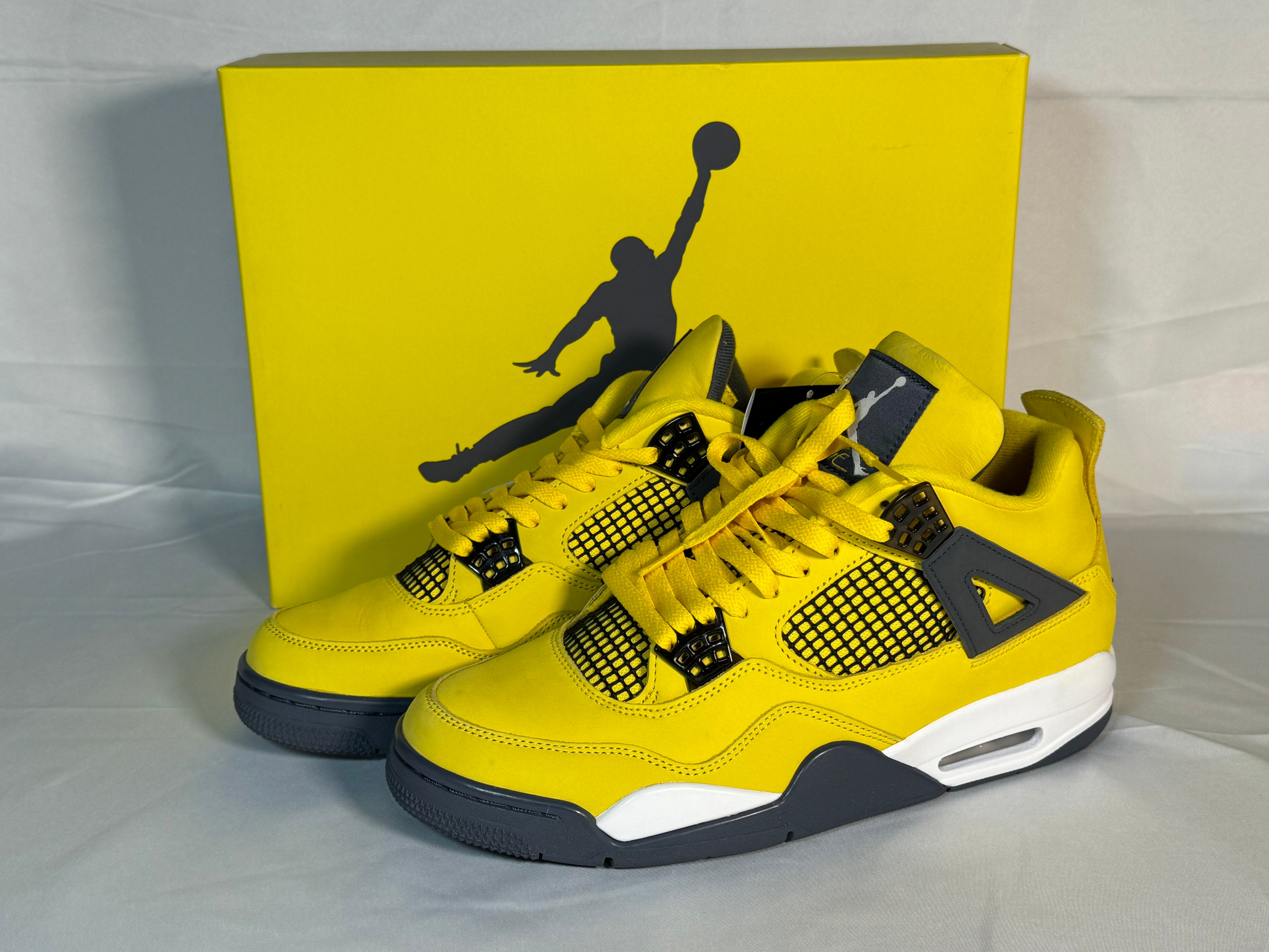 Nike Air Jordan 4 "Tour Yellow"