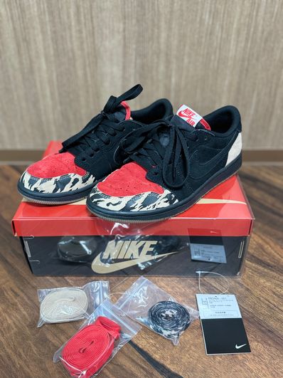 Sole Fly × Nike Air Jordan 1 Low "Black and Sport Red"