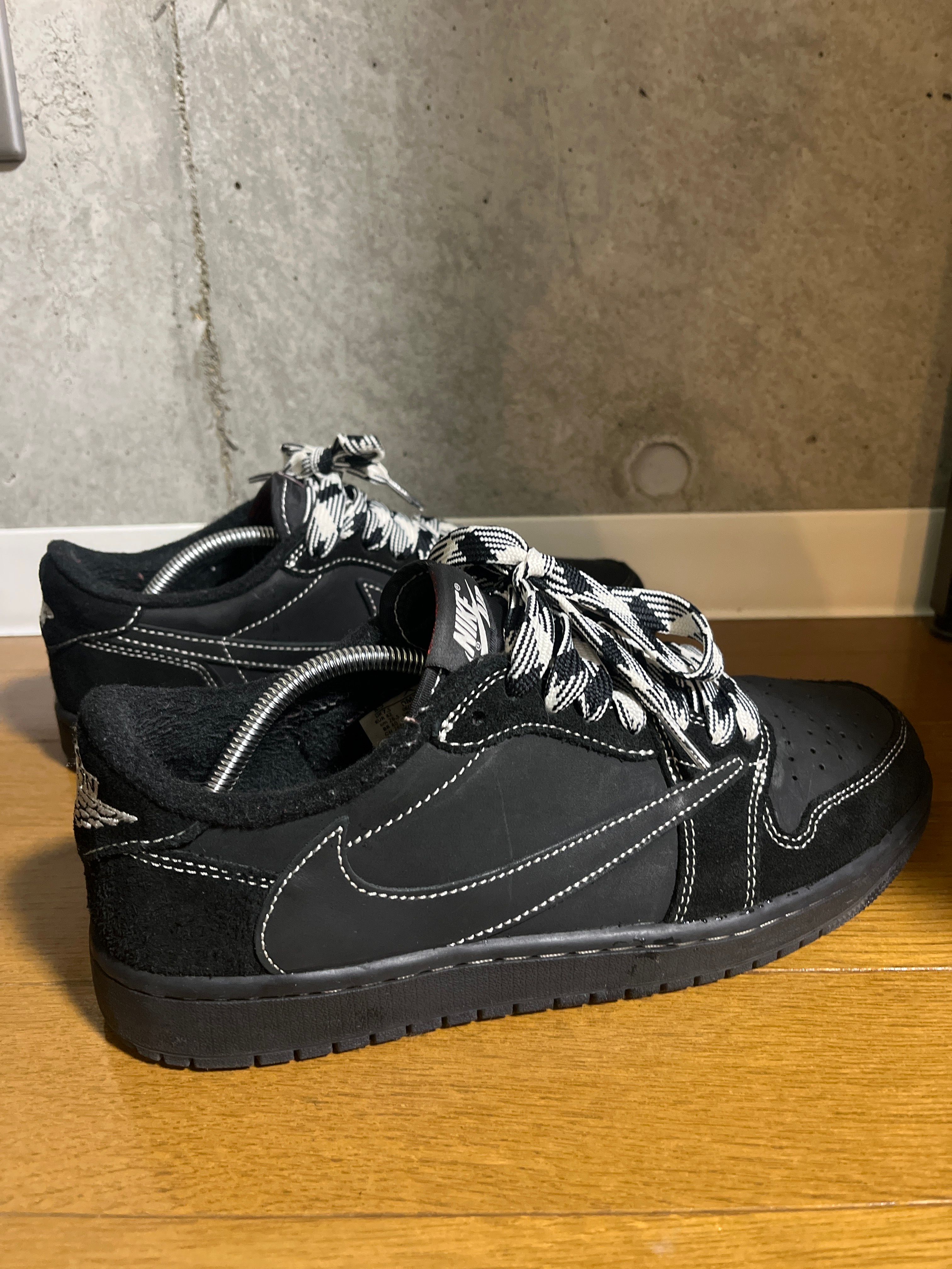 Travis Scott × Nike Air Jordan 1 Low OG SP "Black Phantom"