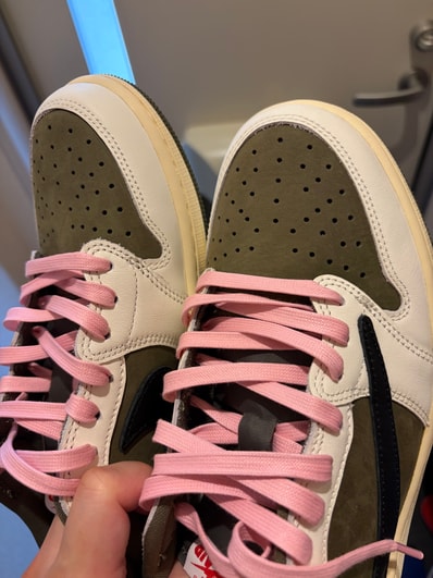 Travis Scott × Nike Air Jordan 1 Low OG SP "Reverse Olive"