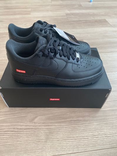 Supreme × Nike Air Force 1 Low "Black"
