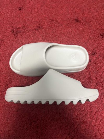 adidas YEEZY Slide "Pure" (GW1934)