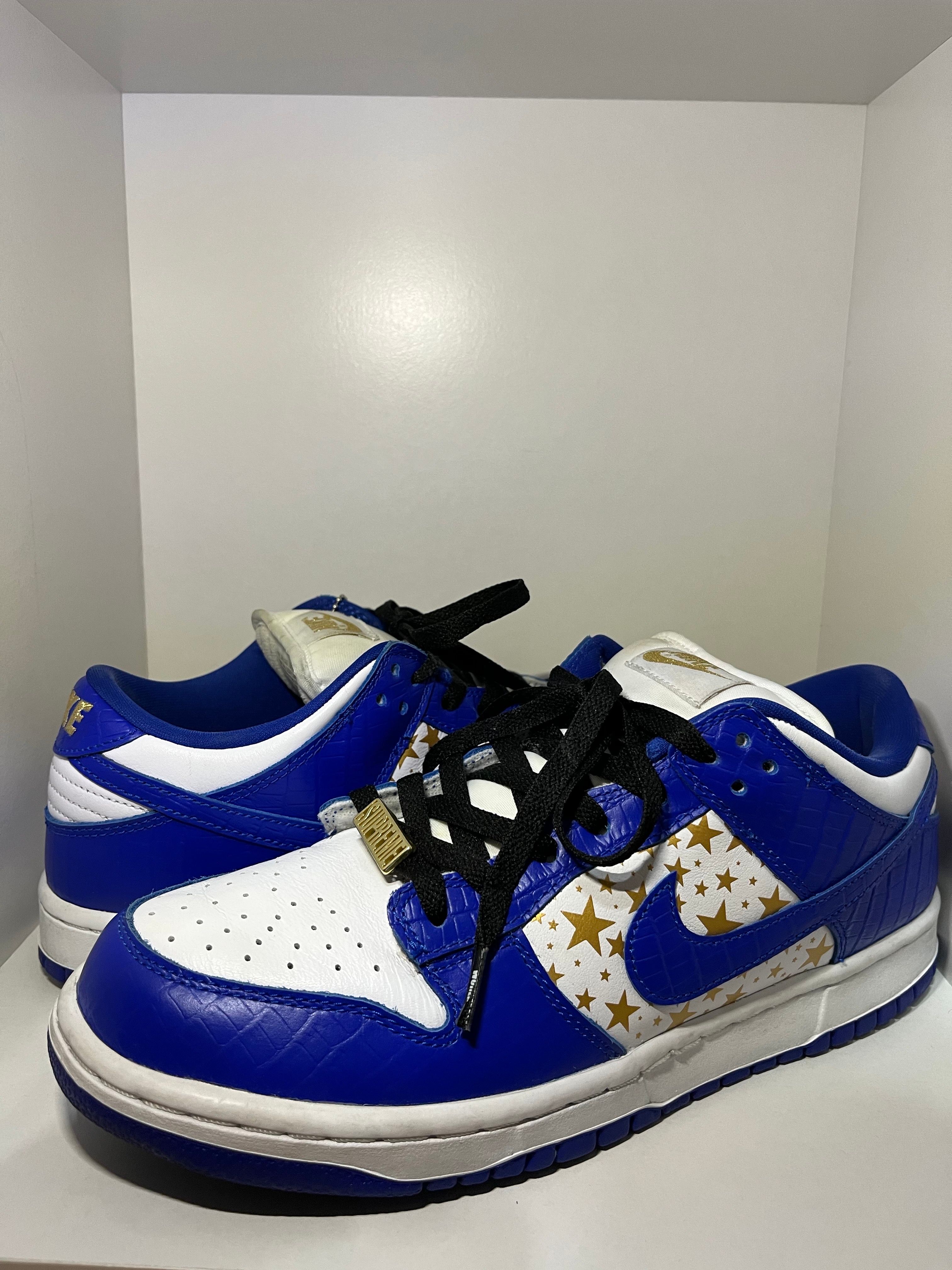Supreme × Nike SB Dunk Low OG QS Gold Stars "White/Hyper Blue"