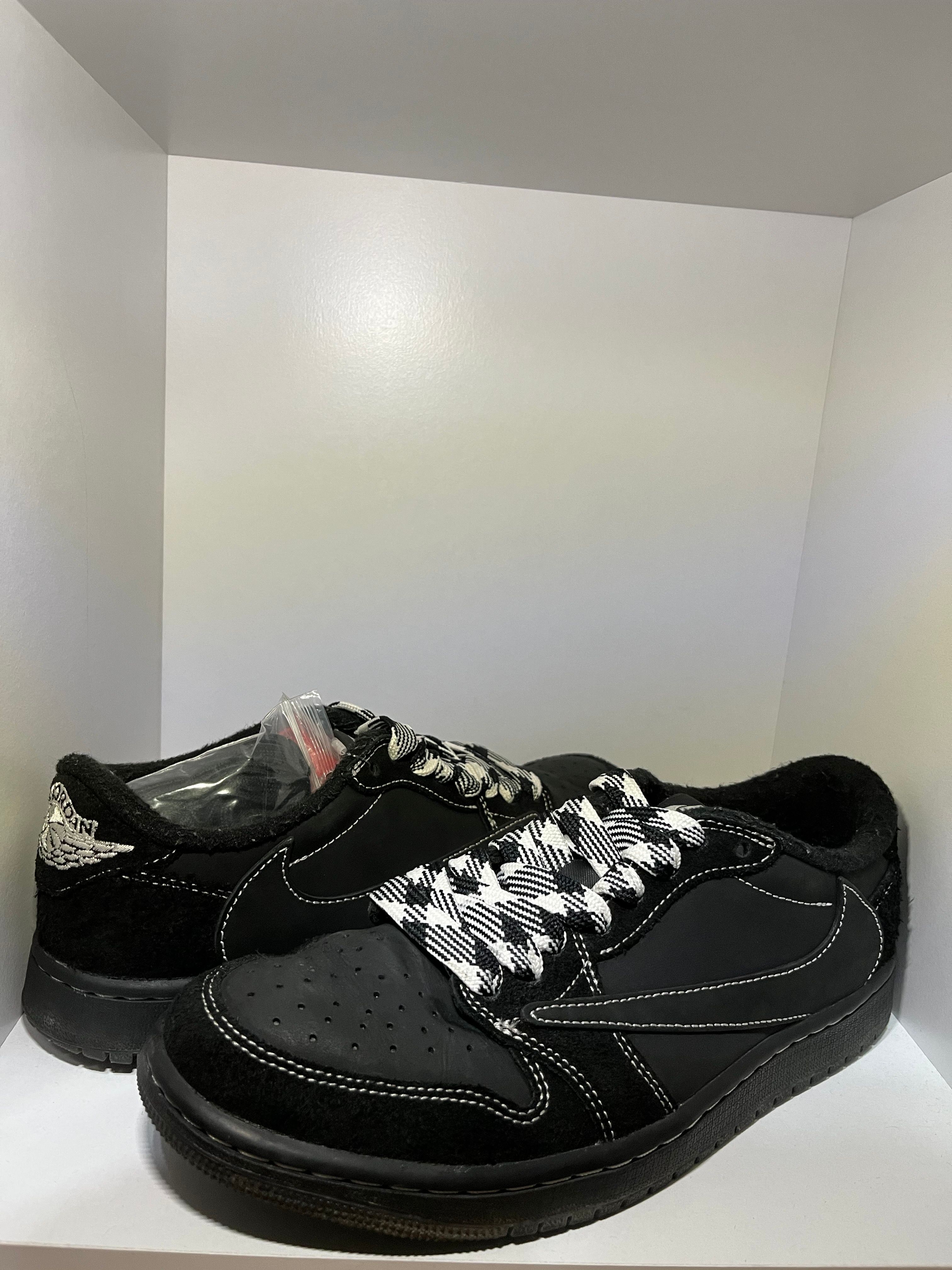 Travis Scott × Nike Air Jordan 1 Low OG SP "Black Phantom"