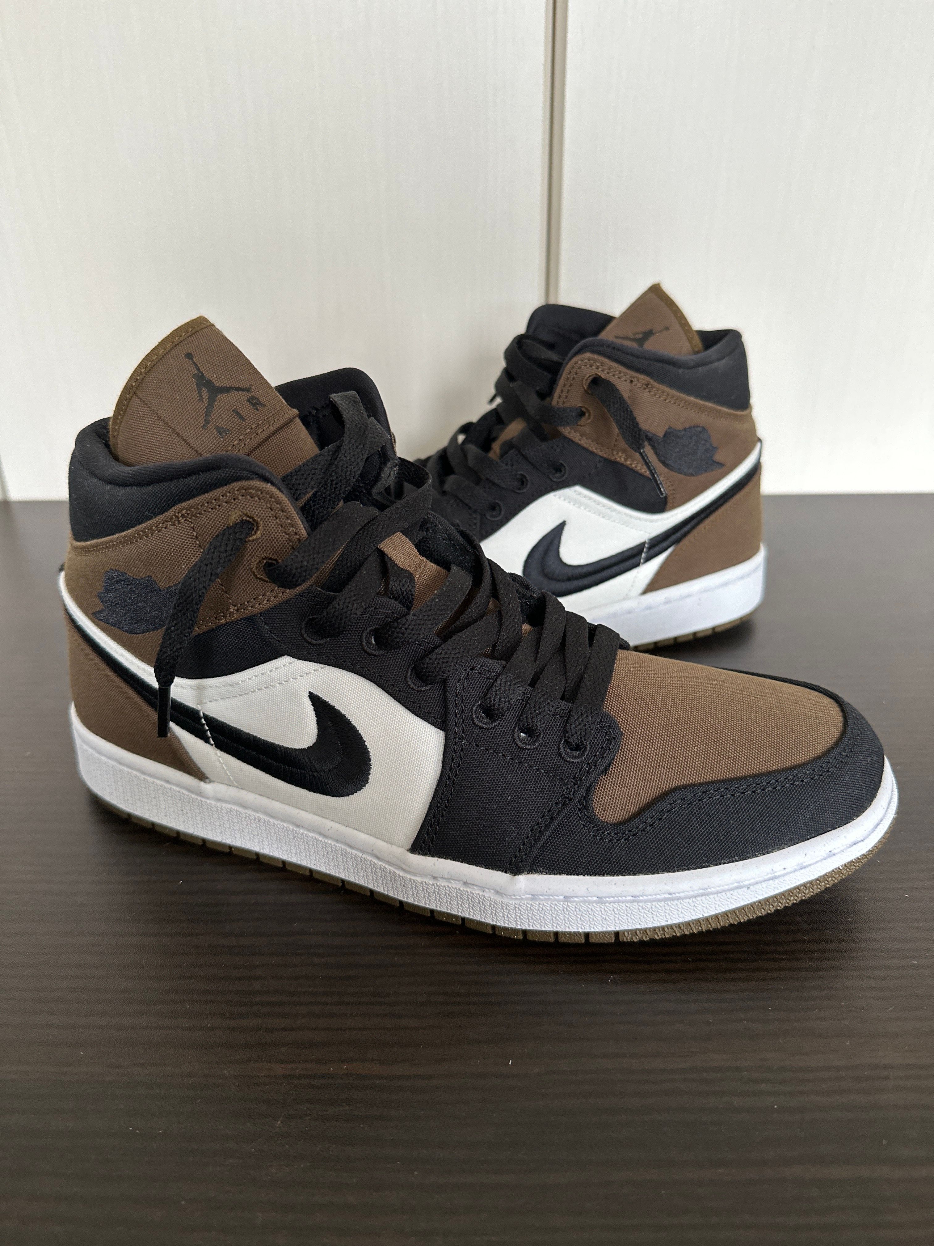 Nike Women's Air Jordan 1 Mid SE "Olive Toe"