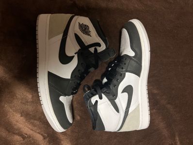 Nike Air Jordan 1 High OG "Bleached Coral"