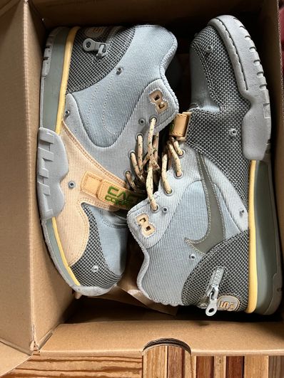 Travis Scott × Nike Air Trainer 1 SP "Grey Haze and Dusty Sage"