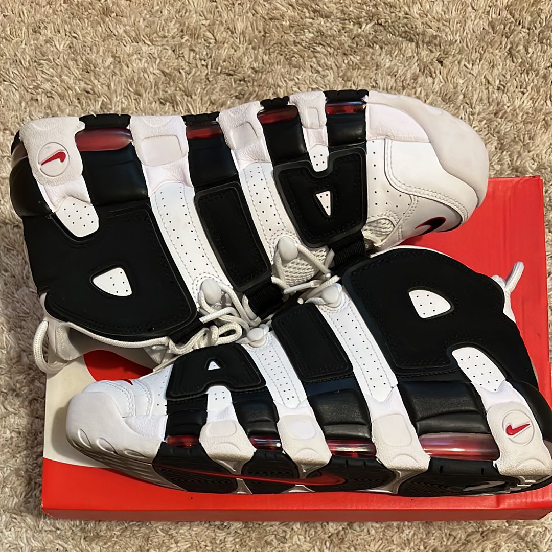 NIKE AIR MORE UPTEMPO "WHITE/BLACK/UNIVERSITY RED"(2020)