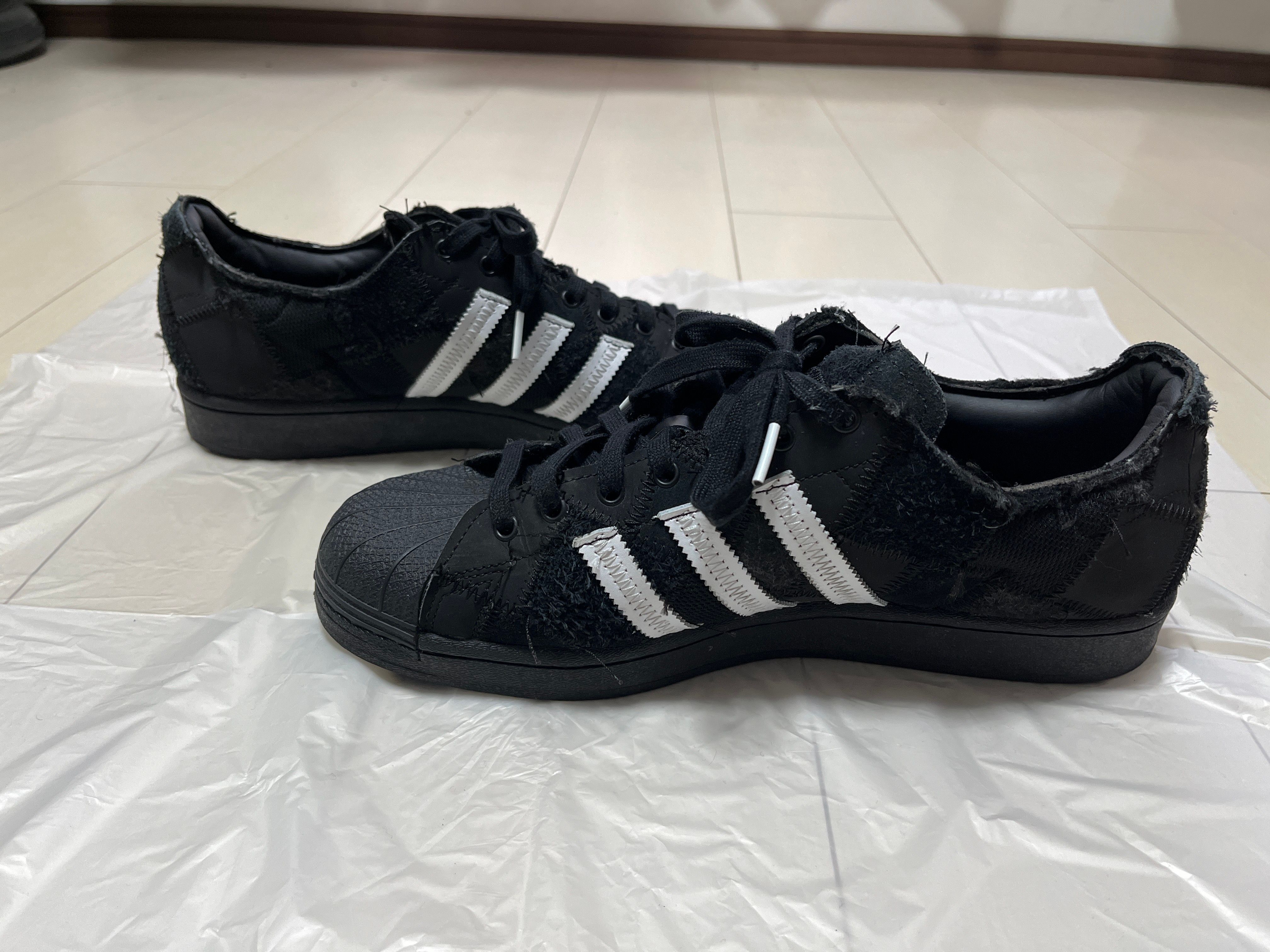 RECOUTURE × atmos × adidas Superstar "Black"