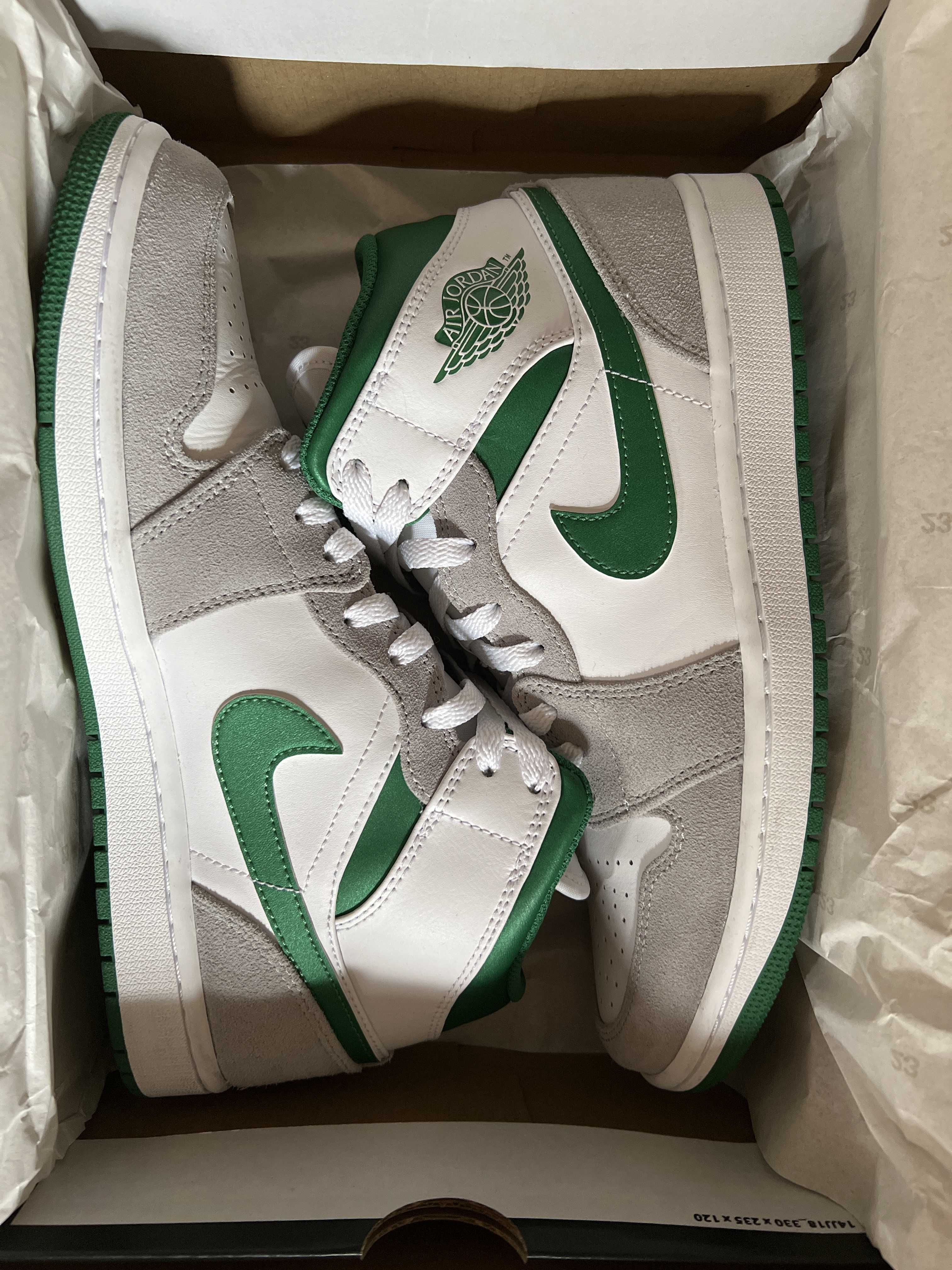 Nike Air Jordan 1 Mid "Green Grey White"
