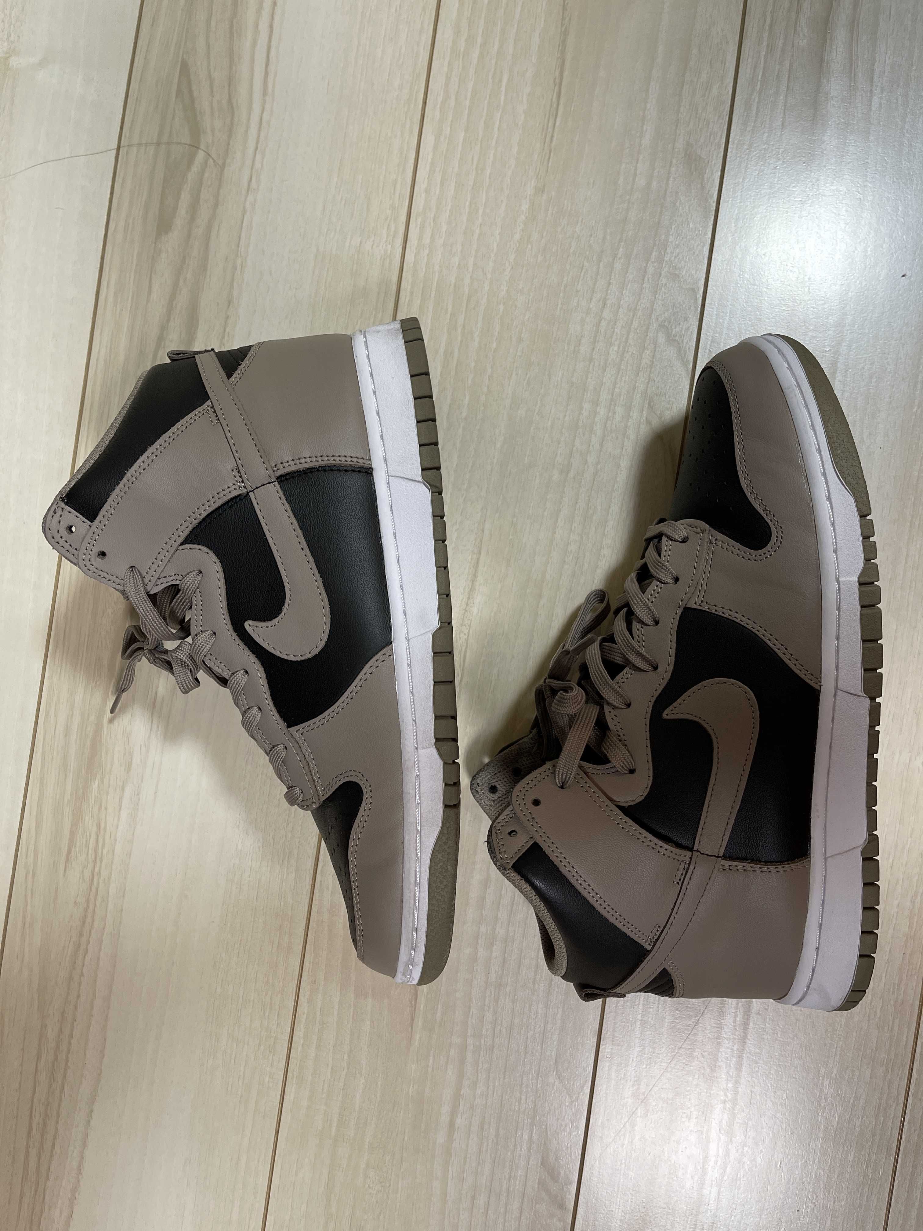 Nike Women's Dunk High "Moon Fossil"