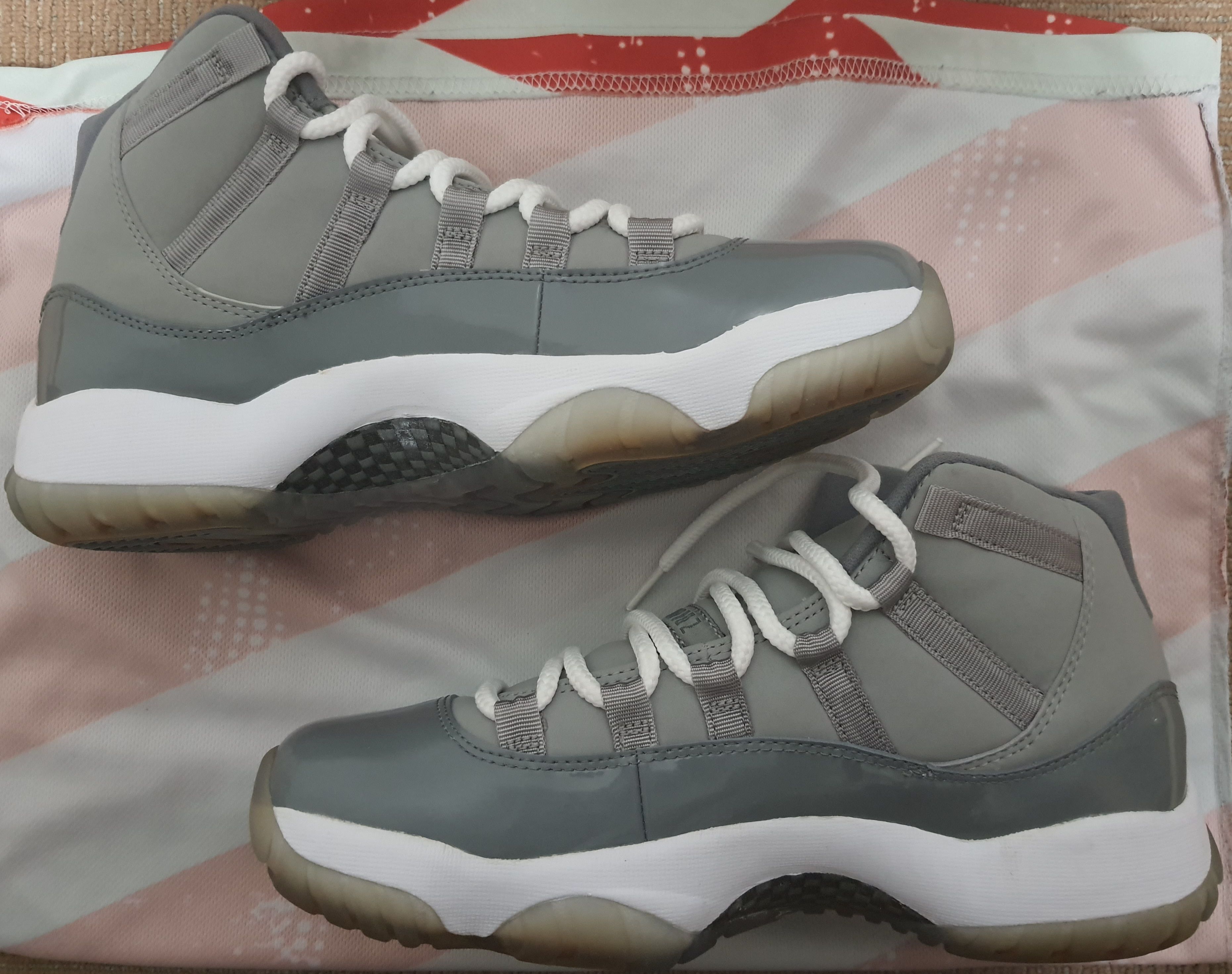 NIKE AIR JORDAN 11 RETRO COOL GREY (2010)