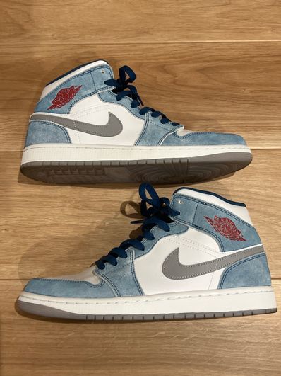 Nike Air Jordan 1 Mid SE "White/Hyper Royal/Red"
