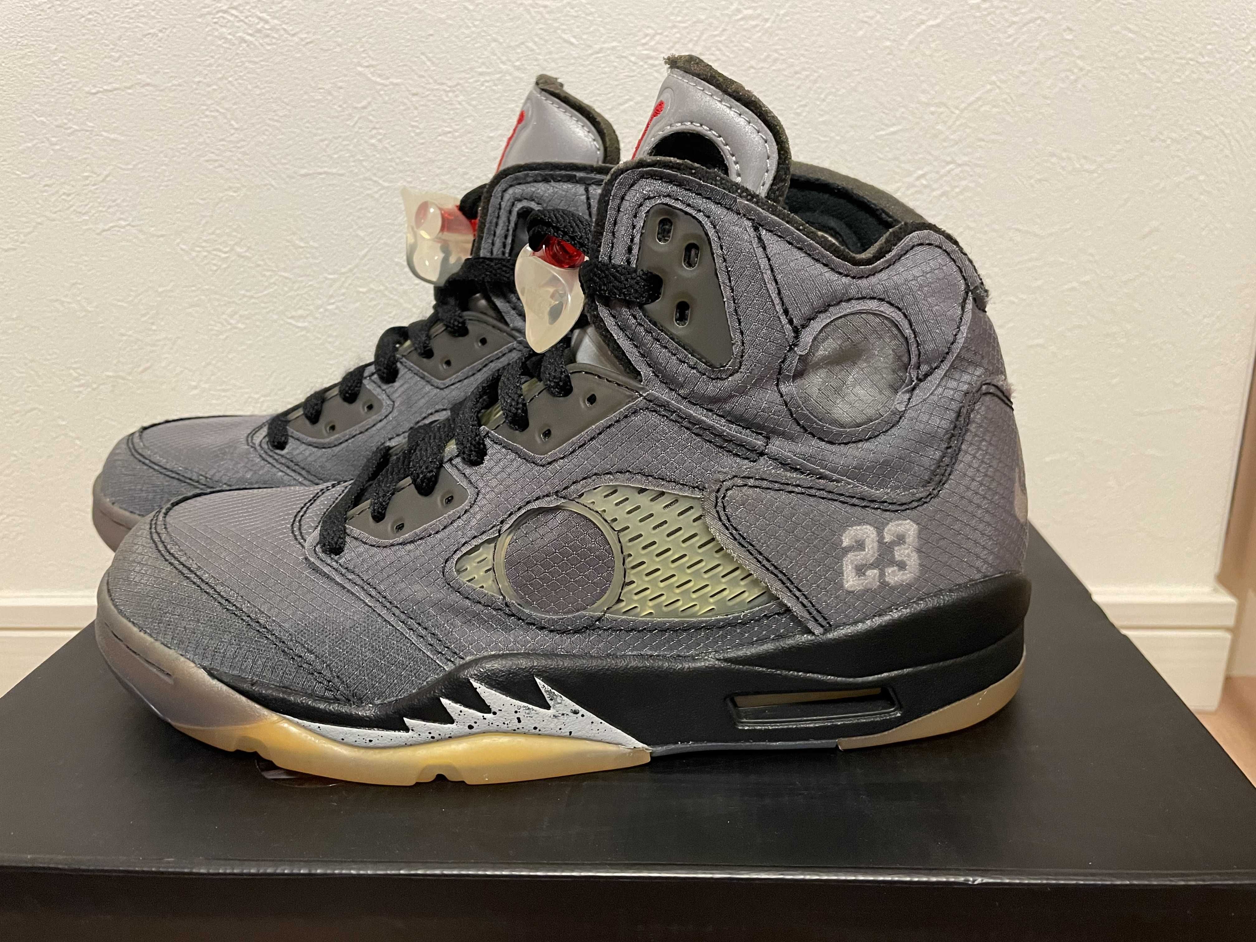 Off-White × Nike Air Jordan 5 "Black/Muslin/Fire Red"