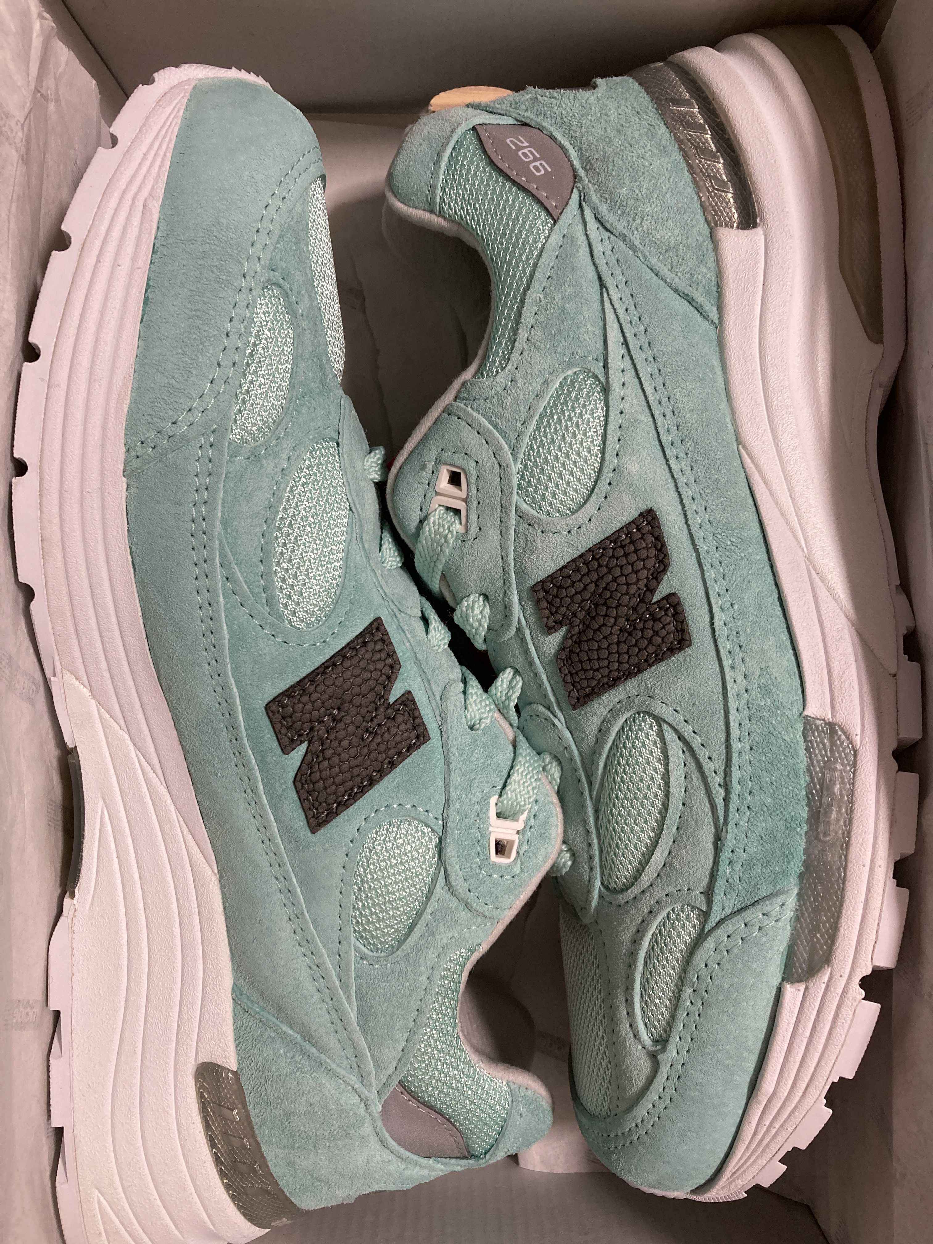 KITH × New Balance 992 Kithmas "Teal/Gray"