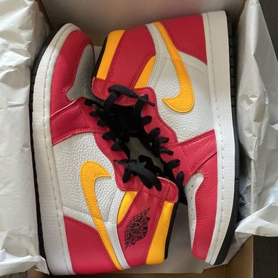 Nike Air Jordan 1 High OG "Light Fusion Red"
