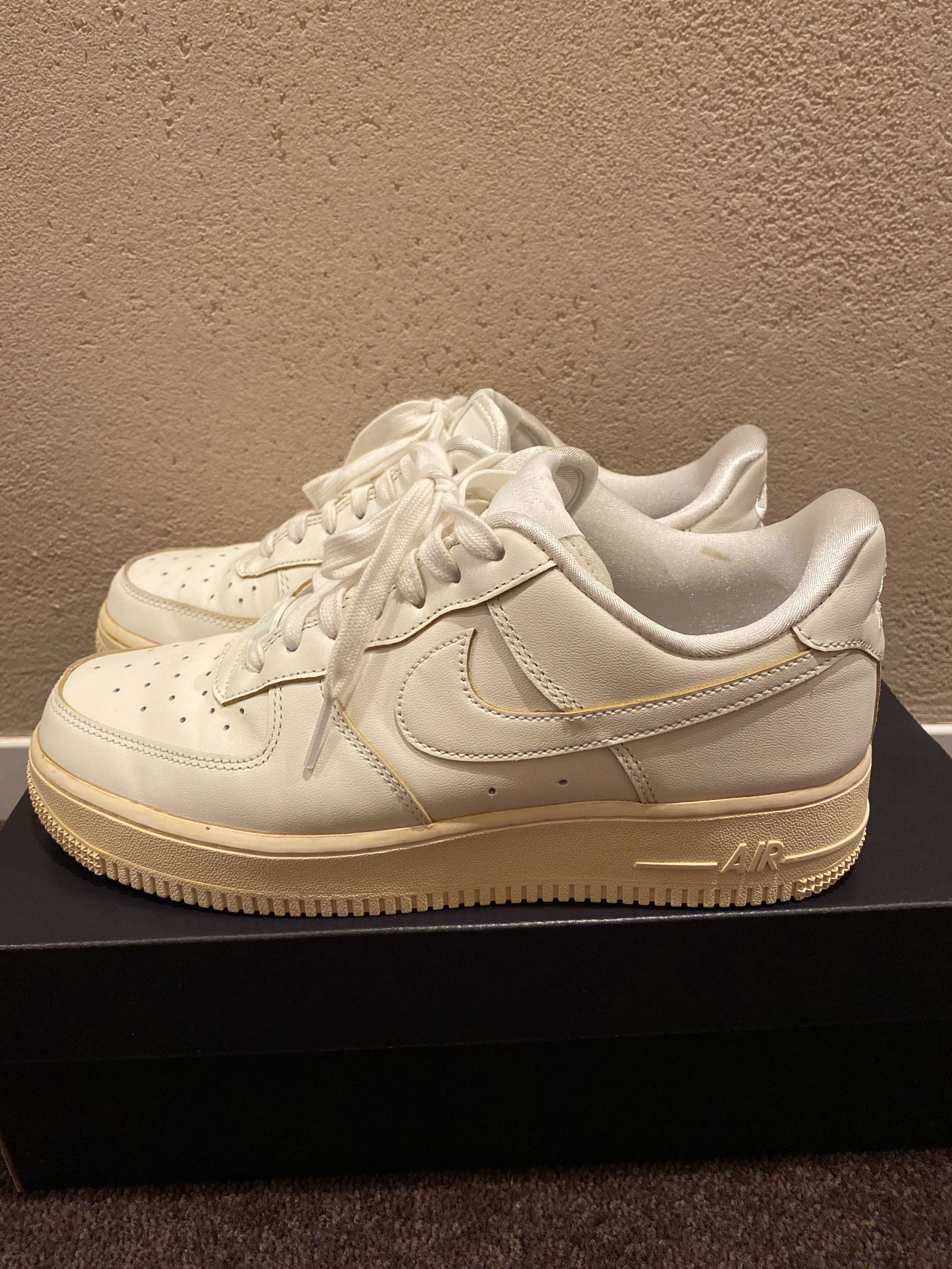 Nike Air Force 1 Low '07 LV8 "Made You Look"